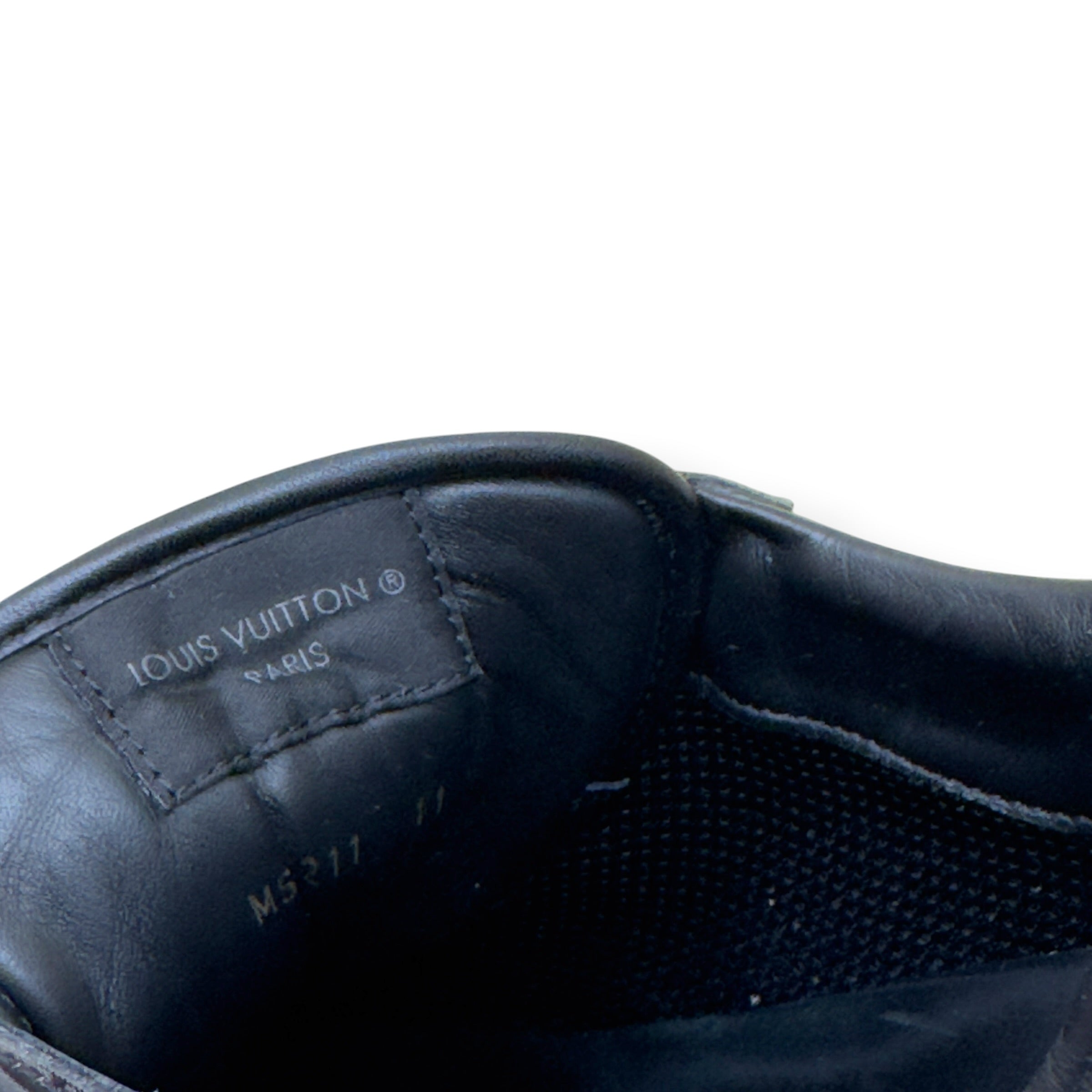 LOUIS VUITTON RUN AWAY MONOGRAM GLAZE SNEAKER BLACK UK11
