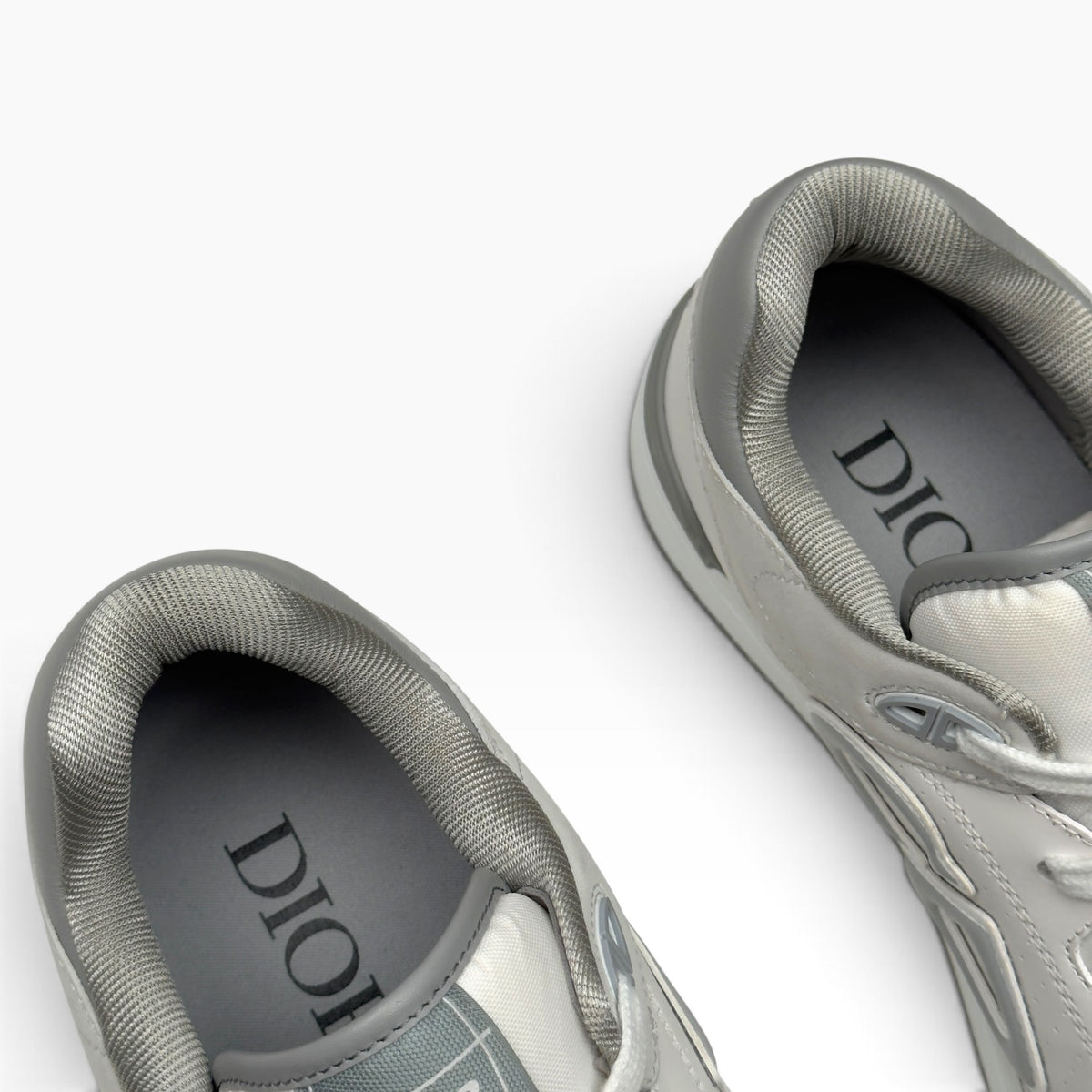 DIOR B57 SNEAKER GREY / WHITE 42.5 / UK8.5
