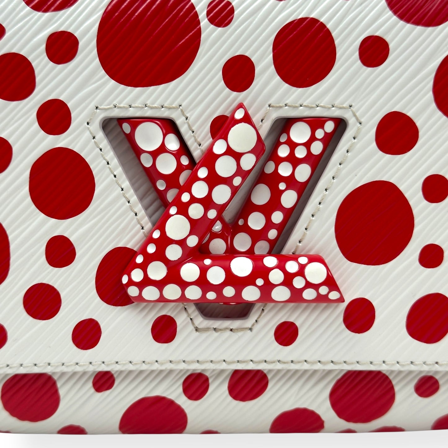 LOUIS VUITTON X YAYOI KUSAMA INFINITY DOTS TWIST BAG WHITE / RED PM