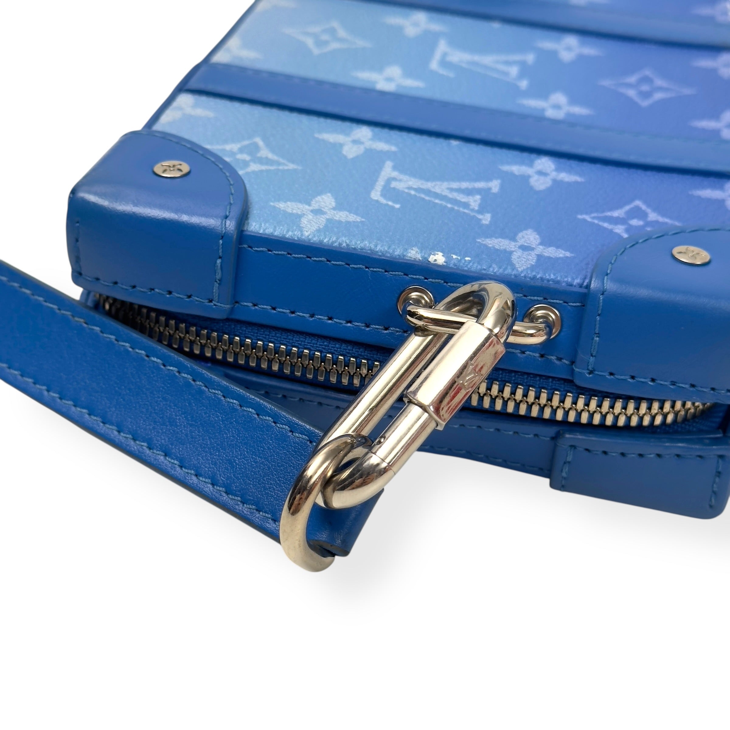 LOUIS VUITTON MONOGRAM CLOUDS SOFT TRUNK WALLET SHOULDER BAG BLUE / WHITE S