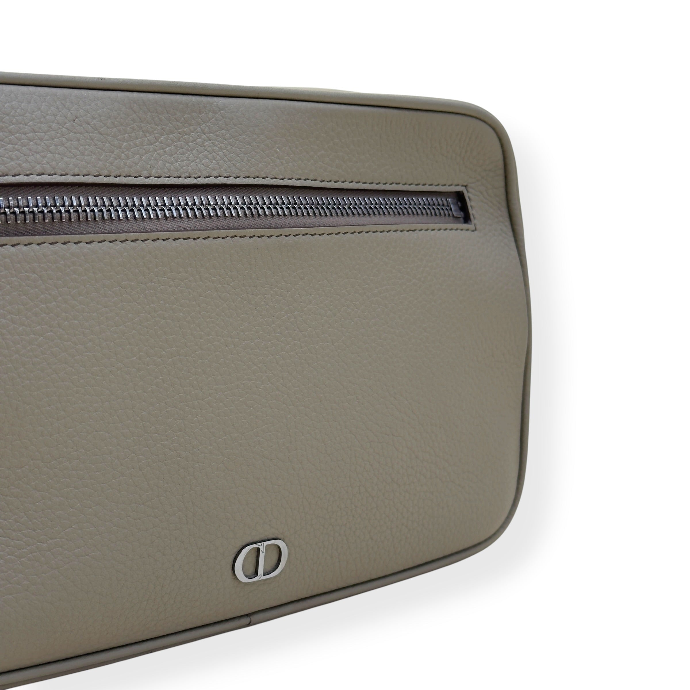 DIOR CD ICON GRAINED LEATHER ZIPPED POUCH TAUPE S