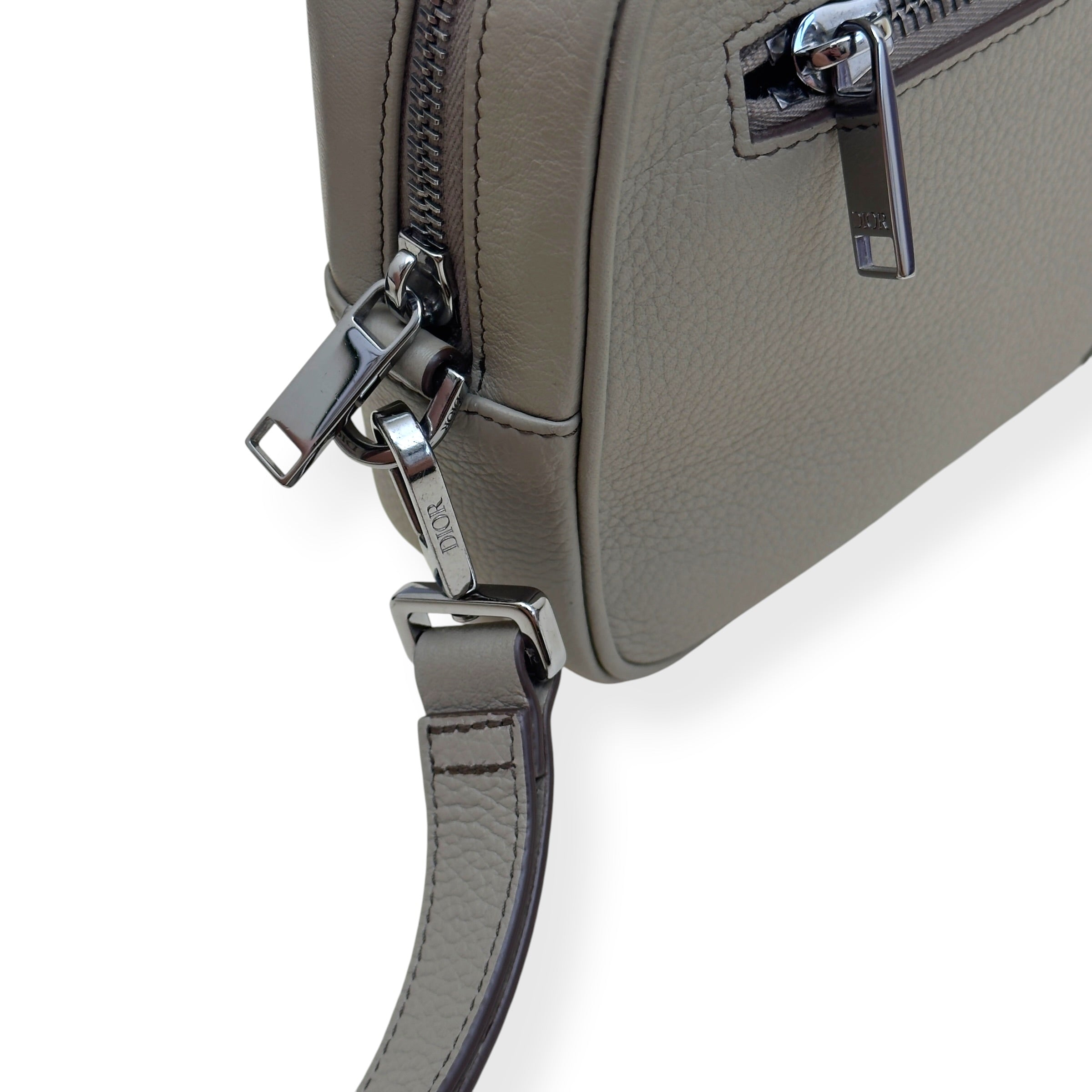 DIOR CD ICON GRAINED LEATHER ZIPPED POUCH TAUPE S