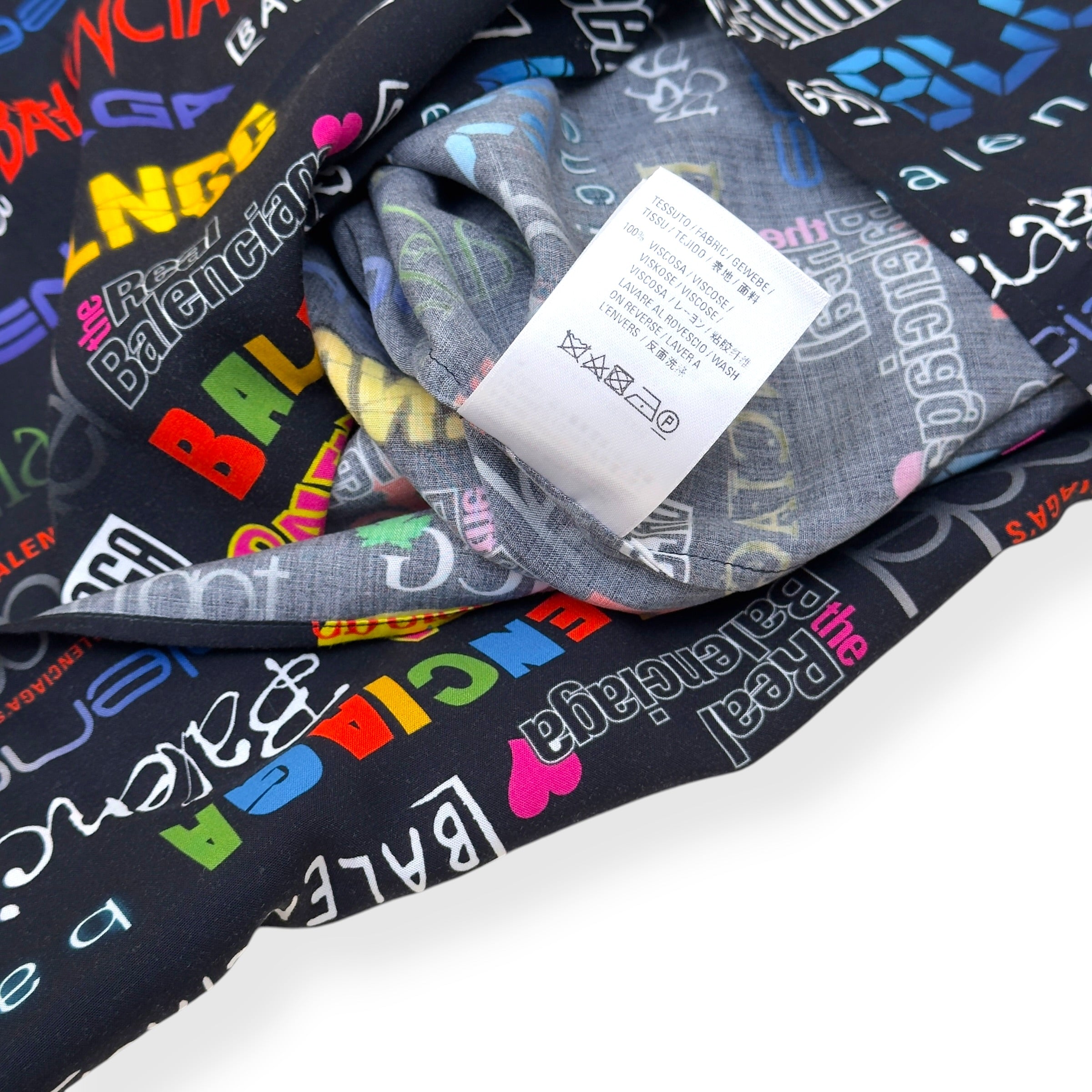 BALENCIAGA ALL OVER LOGO PRINT SHORT-SLEEVE SHIRT BLACK / MULTICOLOURED 38 / M