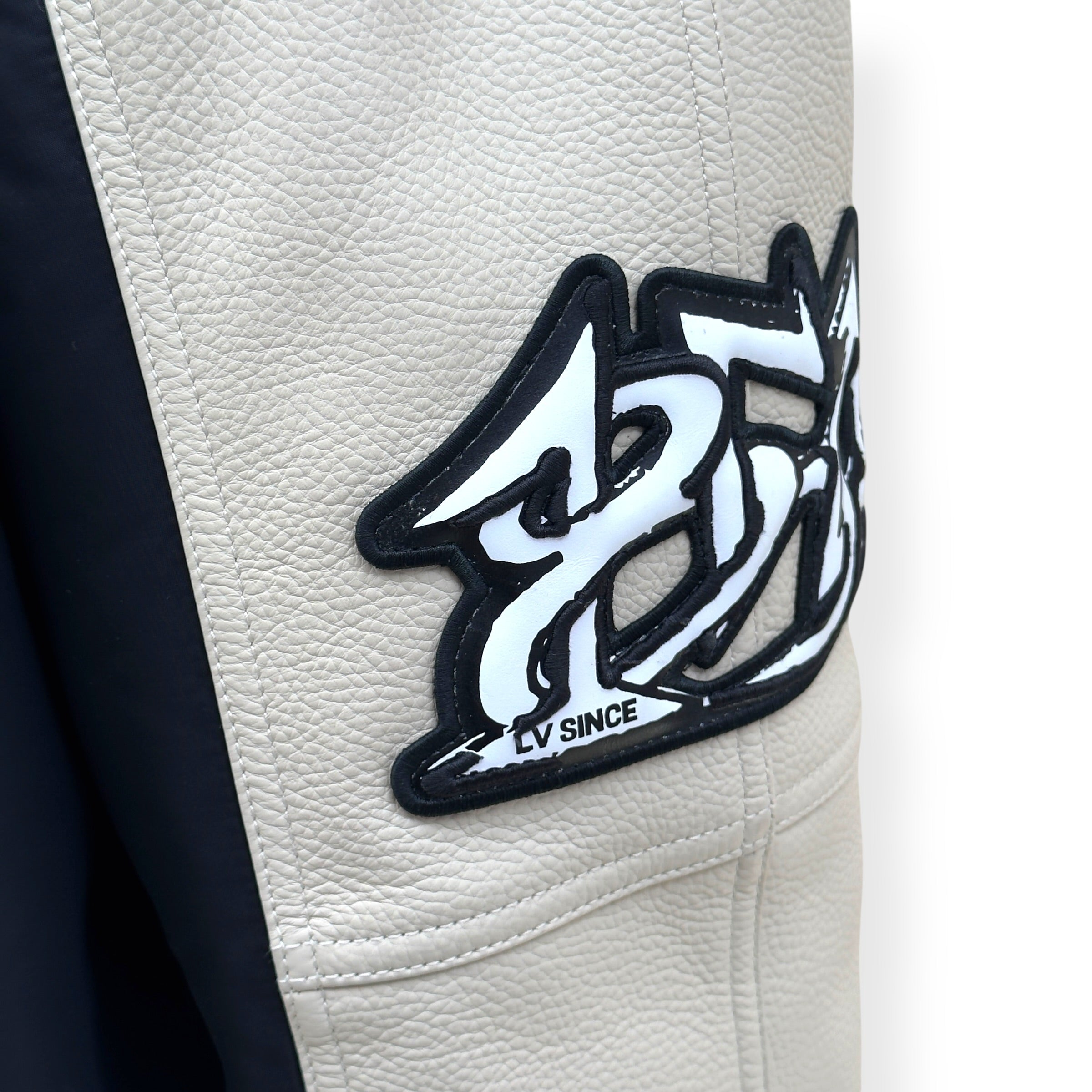 LOUIS VUITTON CALLIGRAPHY LEATHER / NYLON JACKET CREAM / NAVY 50 / L