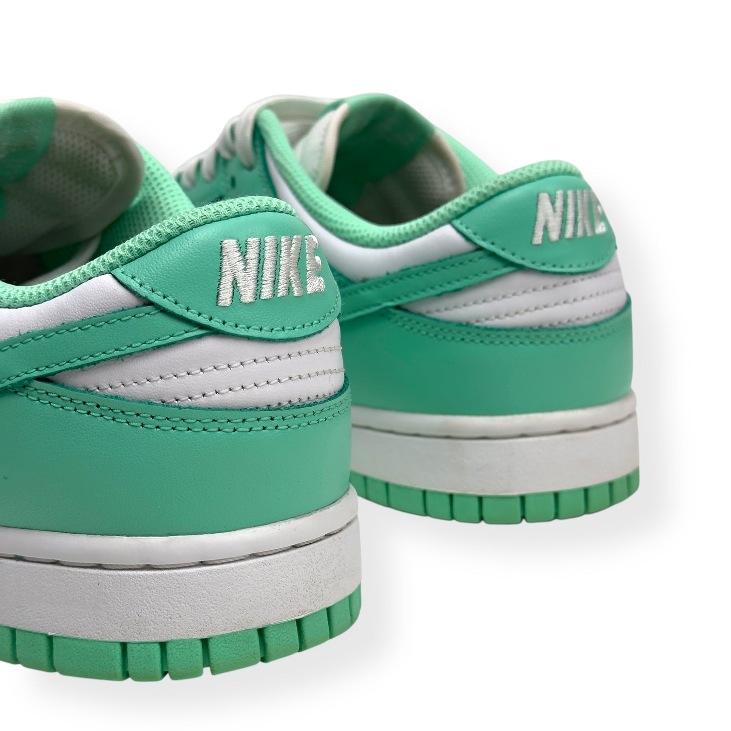 NIKE DUNK LOW TOP SNEAKER GREEN GLOW UK6.5