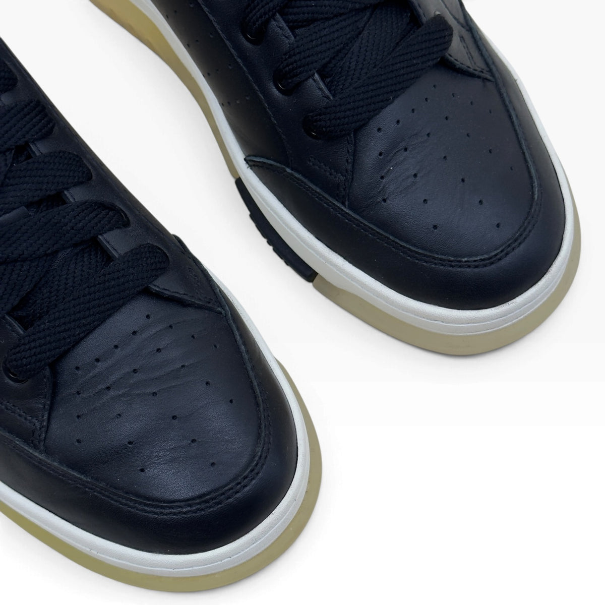 AMIRI STADIUM LEATHER LOW SNEAKER BLACK / WHITE 41 / UK7