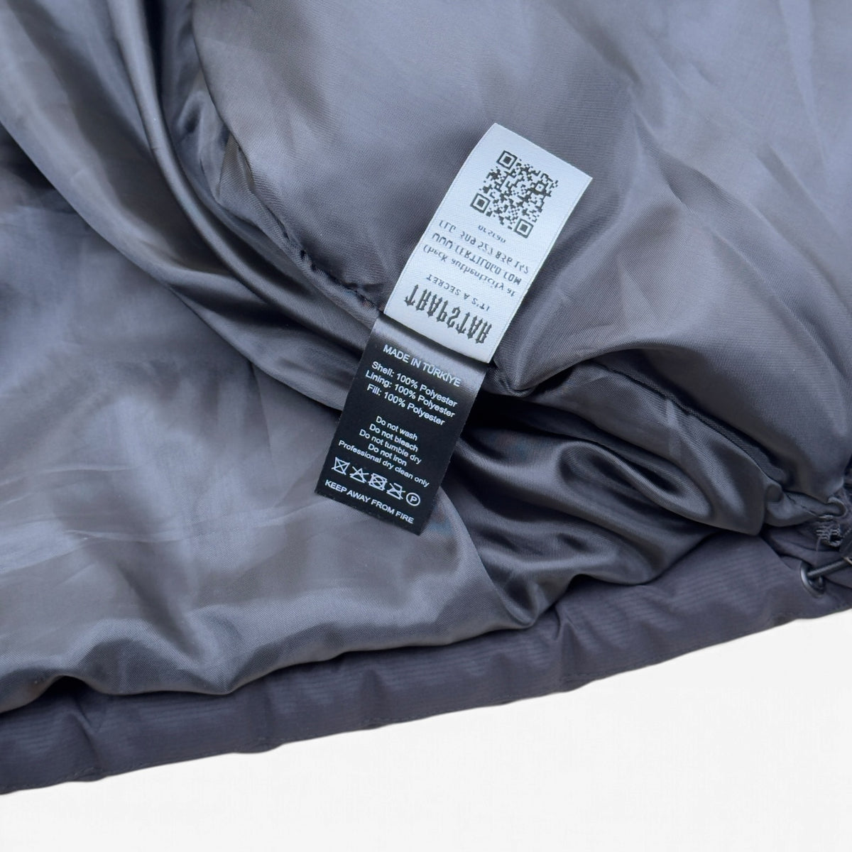 TRAPSTAR DECODED HOODED PUFFER JACKET BLACK XL