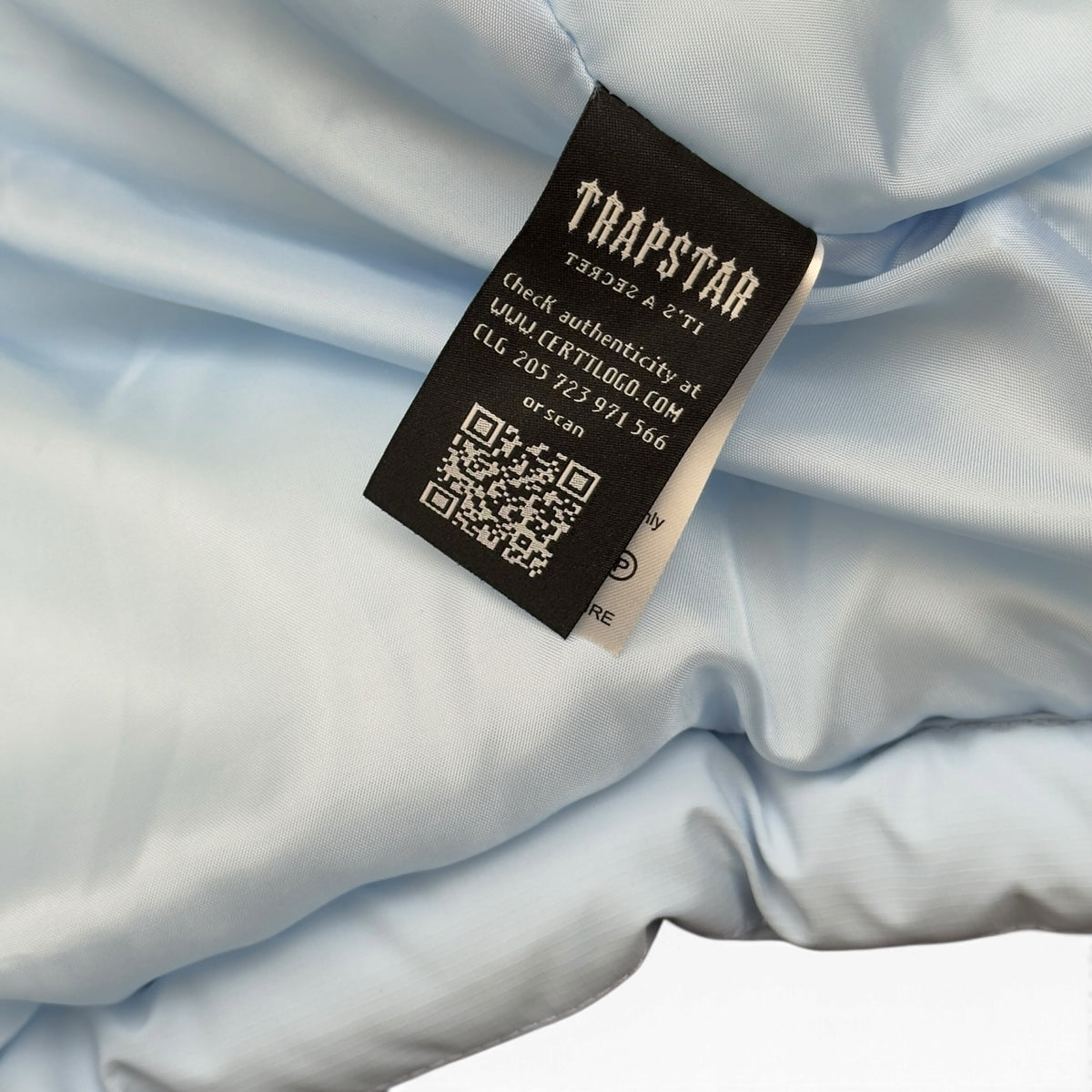 TRAPSTAR DECODED HOODED PUFFER JACKET ICE BLUE L