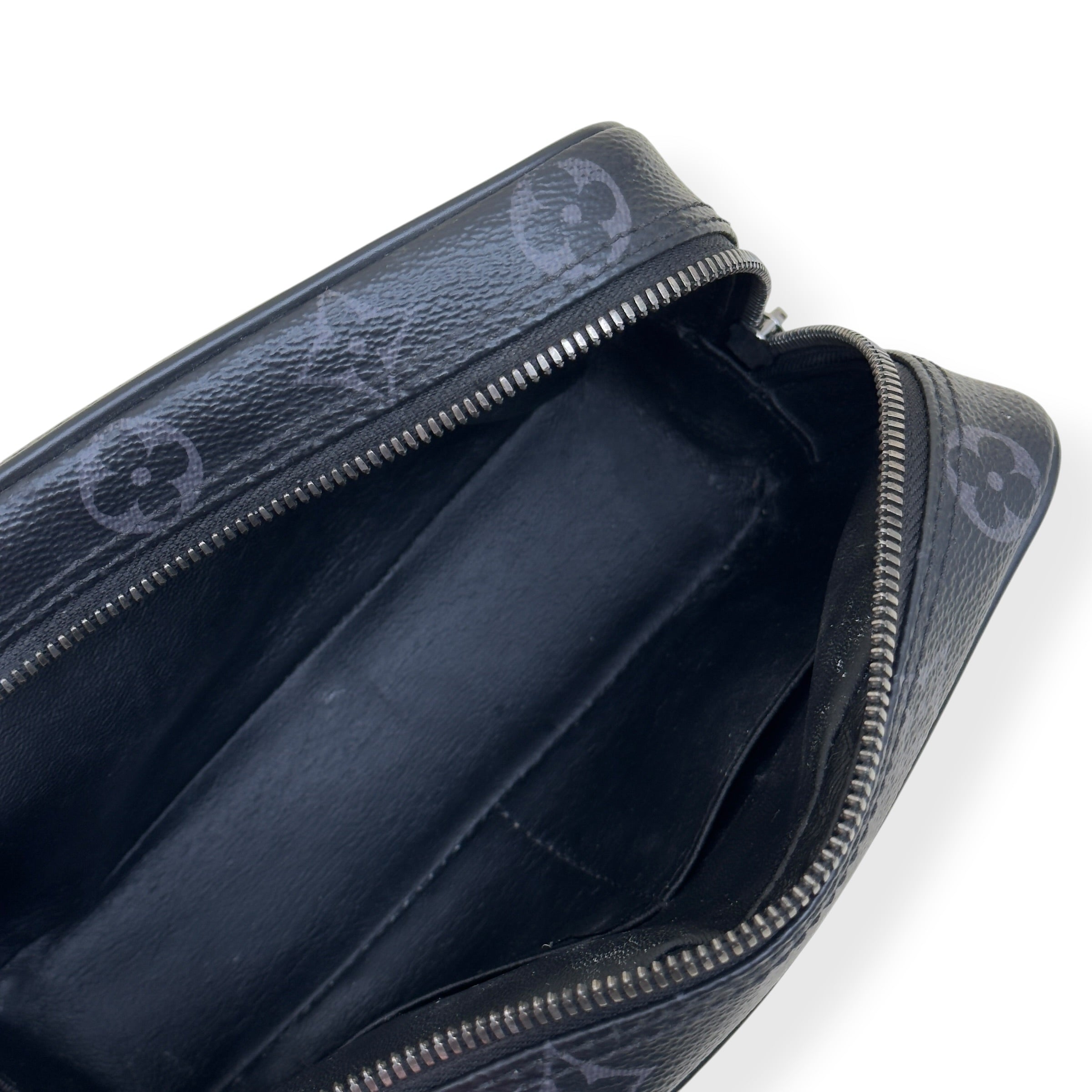 LOUIS VUITTON TOILETRY POUCH MONOGRAM ECLIPSE BLACK PM