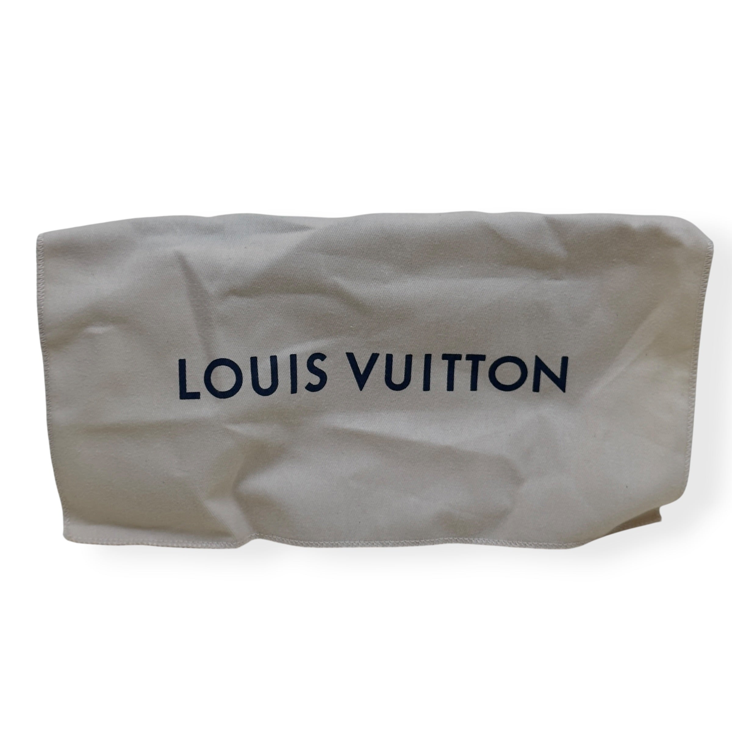 LOUIS VUITTON TOILETRY POUCH MONOGRAM ECLIPSE BLACK PM