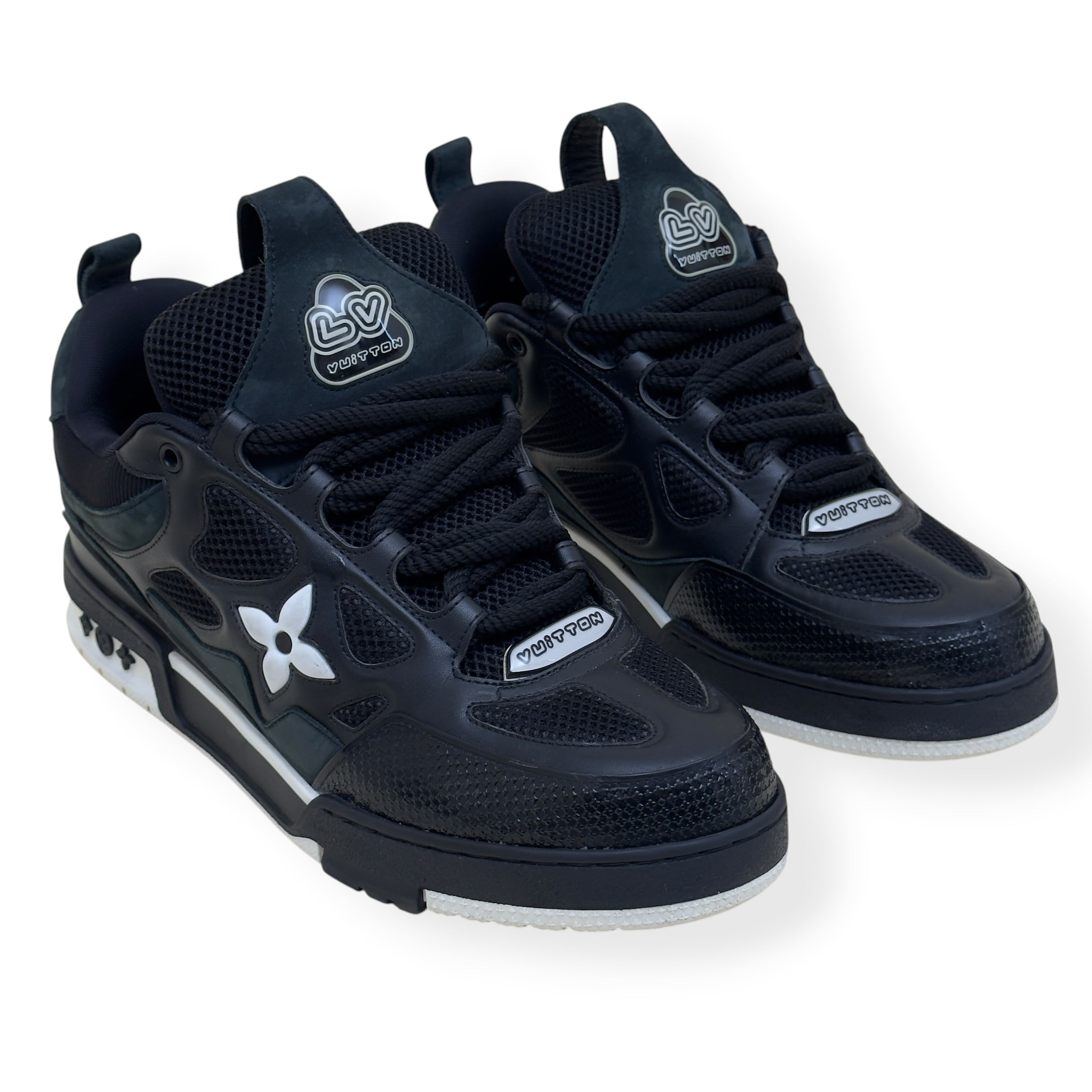 LOUIS VUITTON LV SKATE SNEAKER BLACK / WHITE UK10