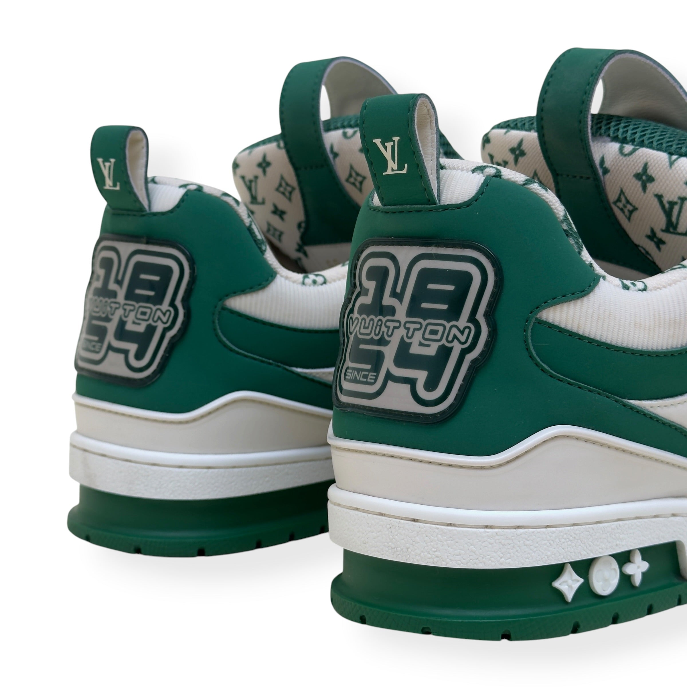 LOUIS VUITTON LV SKATE SNEAKER GREEN / WHITE UK9