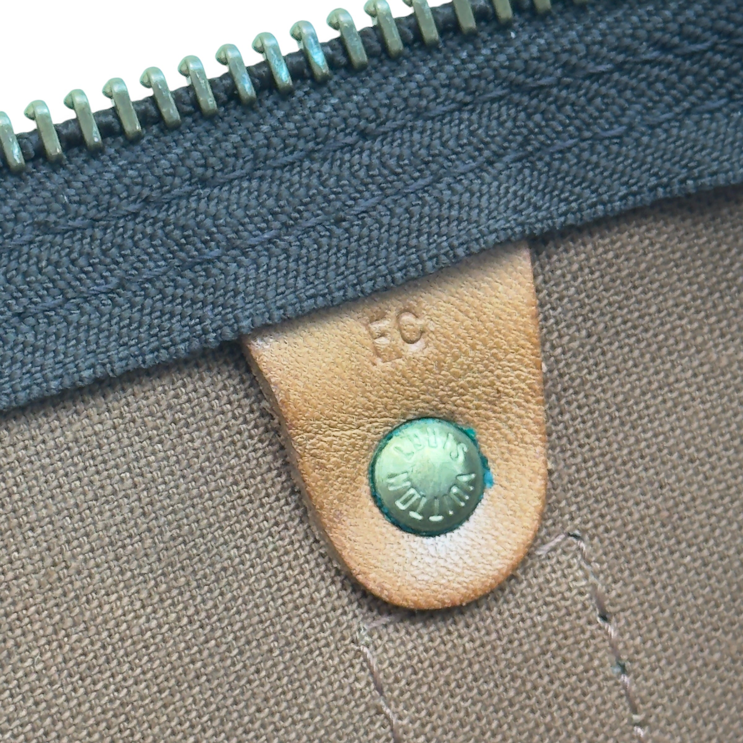 LOUIS VUITTON MONOGRAM CANVAS  KEEPALL BANDOULIERE BROWN 55
