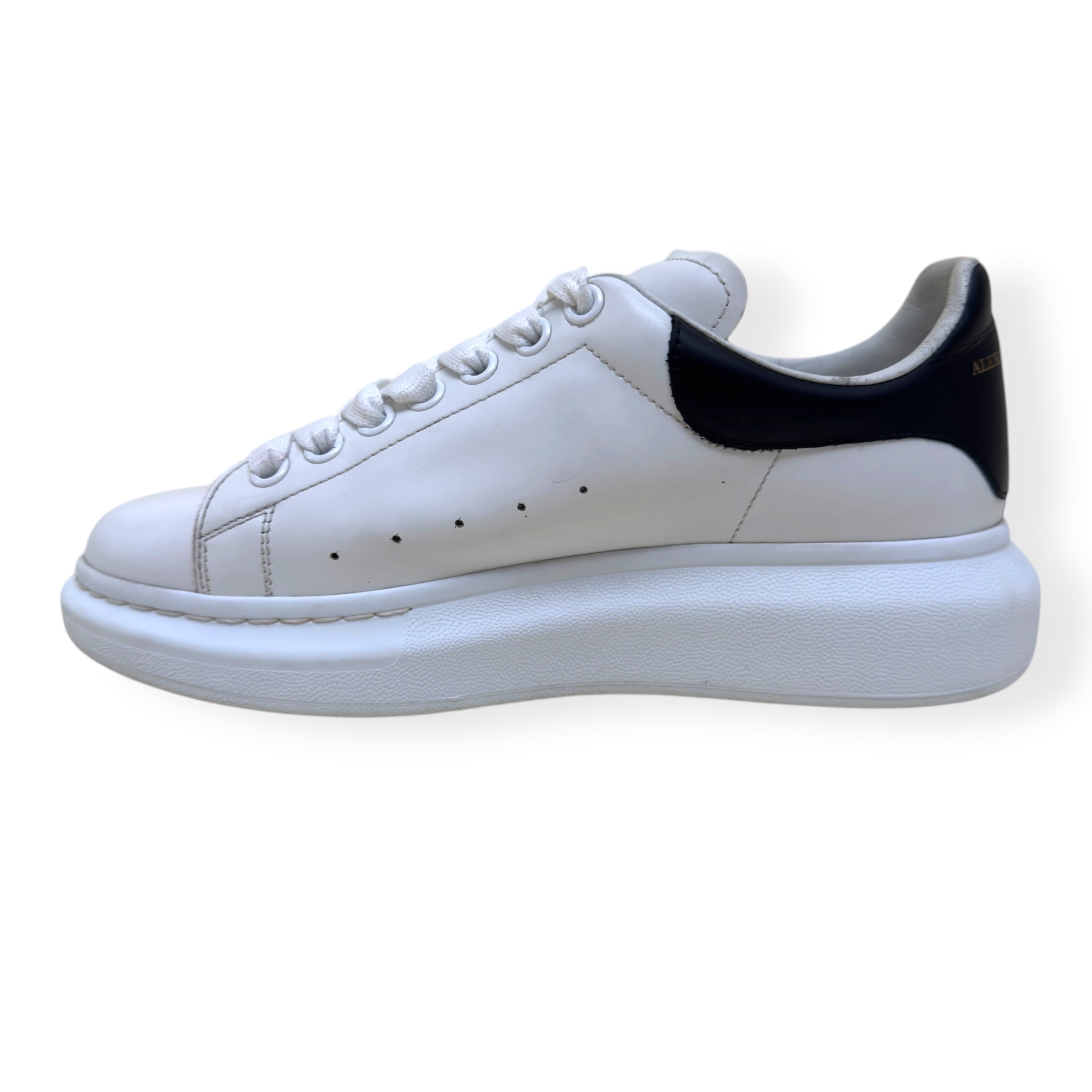 ALEXANDER MCQUEEN OVERSIZED SNEAKER WHITE/ BLACK 40 / UK6