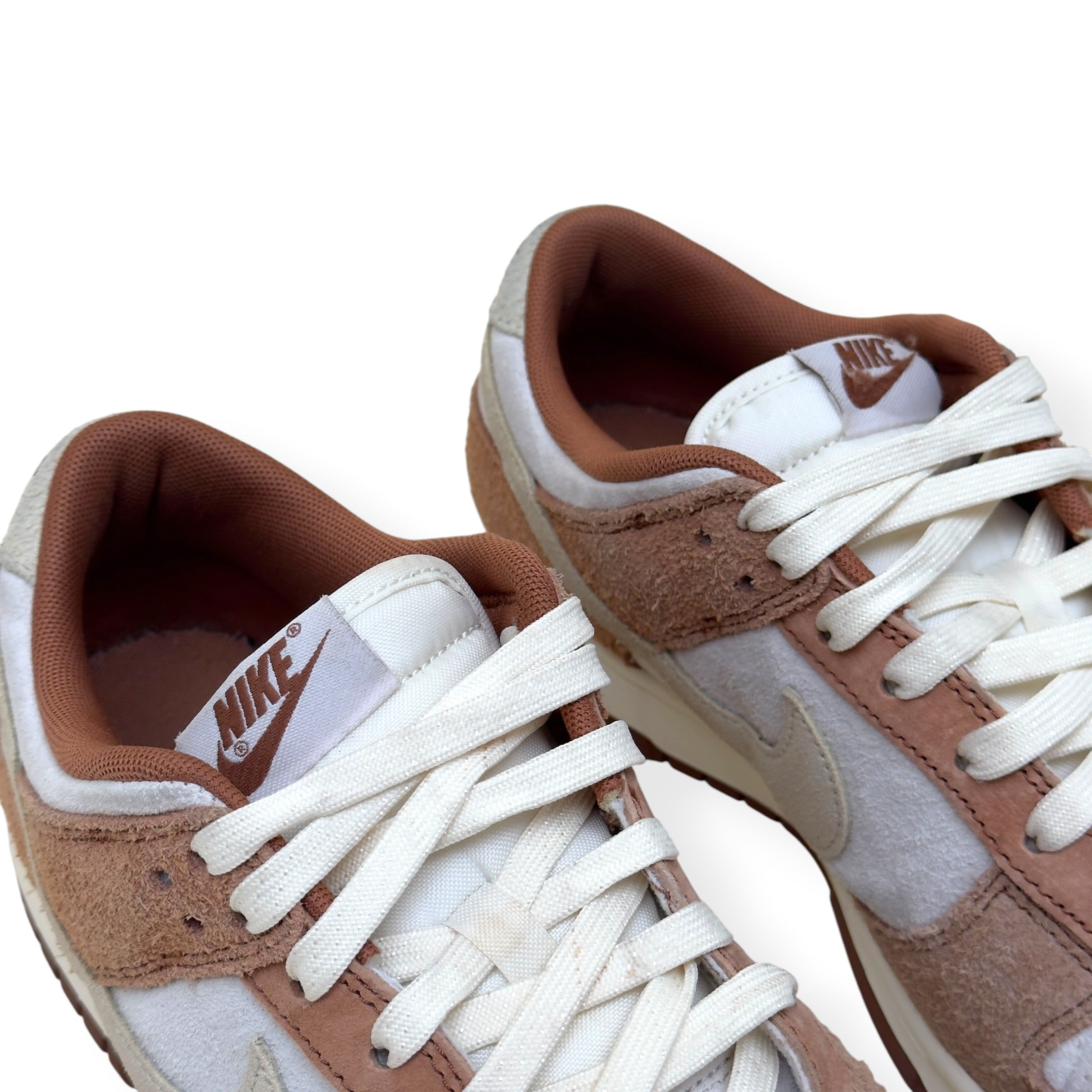 NIKE DUNK LOW TOP SNEAKER MEDIUM CURRY UK8