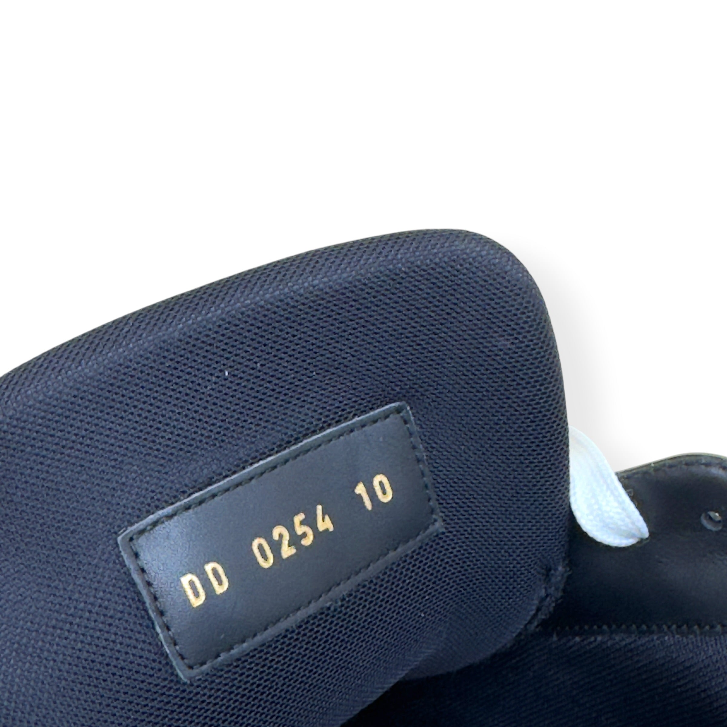 LOUIS VUITTON LV TRAINER SNEAKER BLACK / WHITE UK10