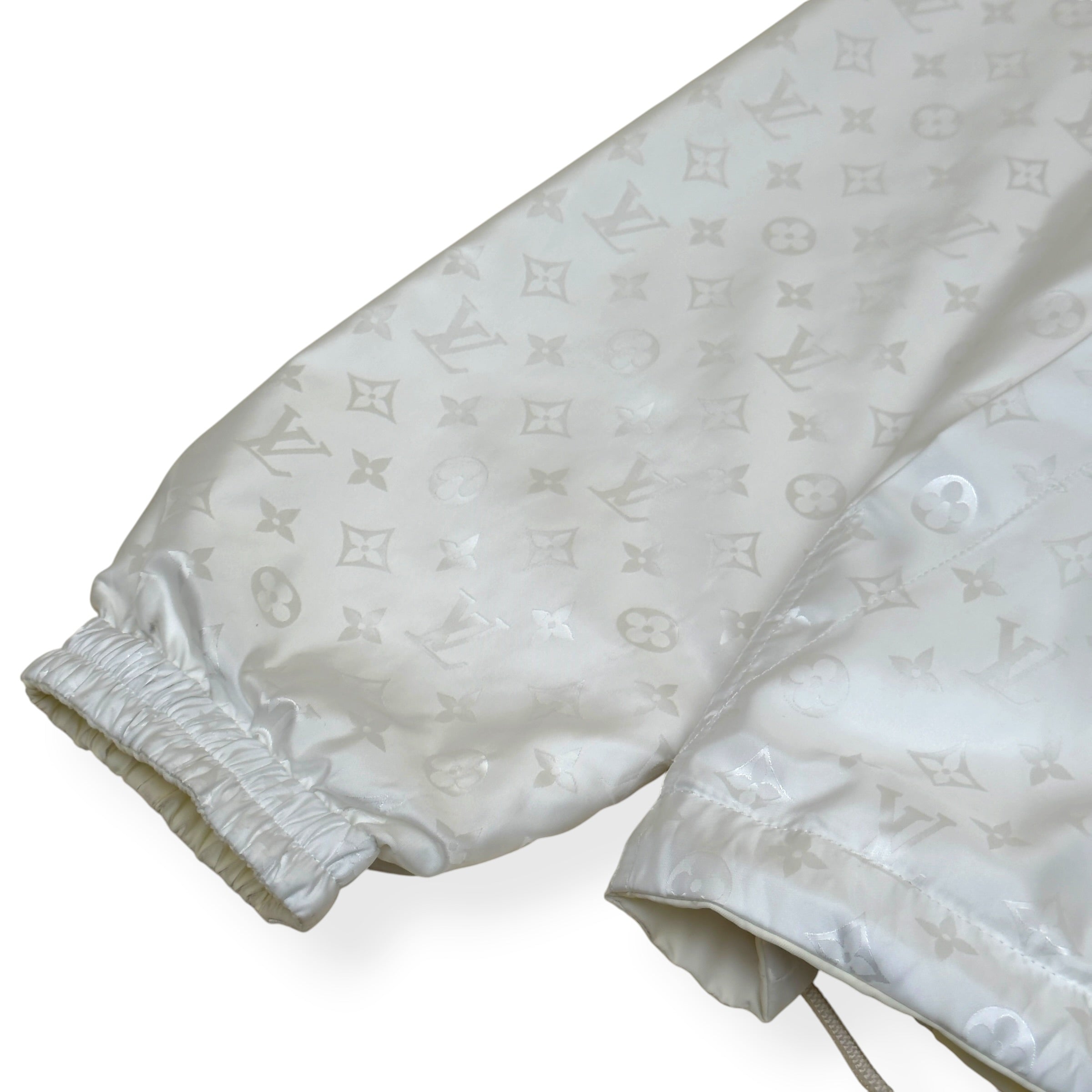 LOUIS VUITTON LVSE CABLES EDITION MONOGRAM REVERSIBLE WINDBREAKER WHITE 52 / L