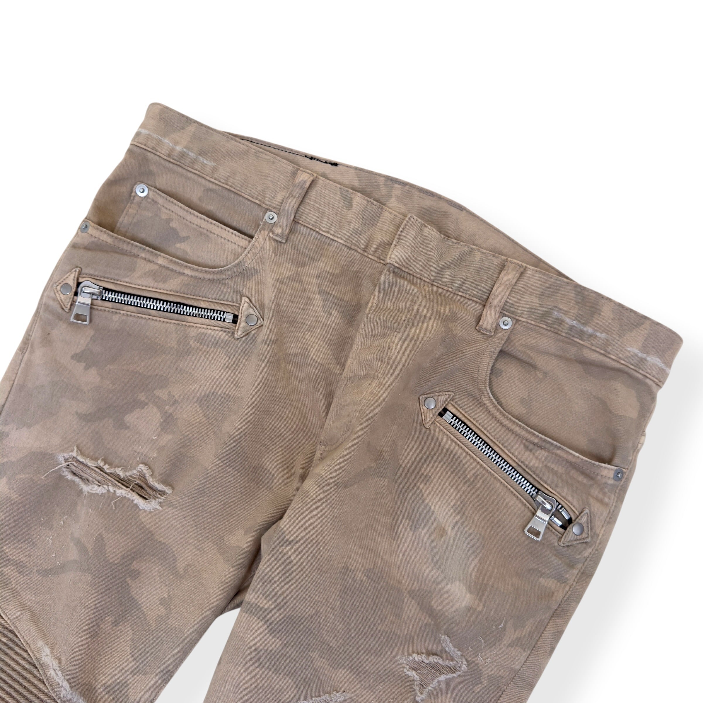 BALMAIN DISTRESSED CAMO BIKER SKINNY DENIM JEANS SAND W32”