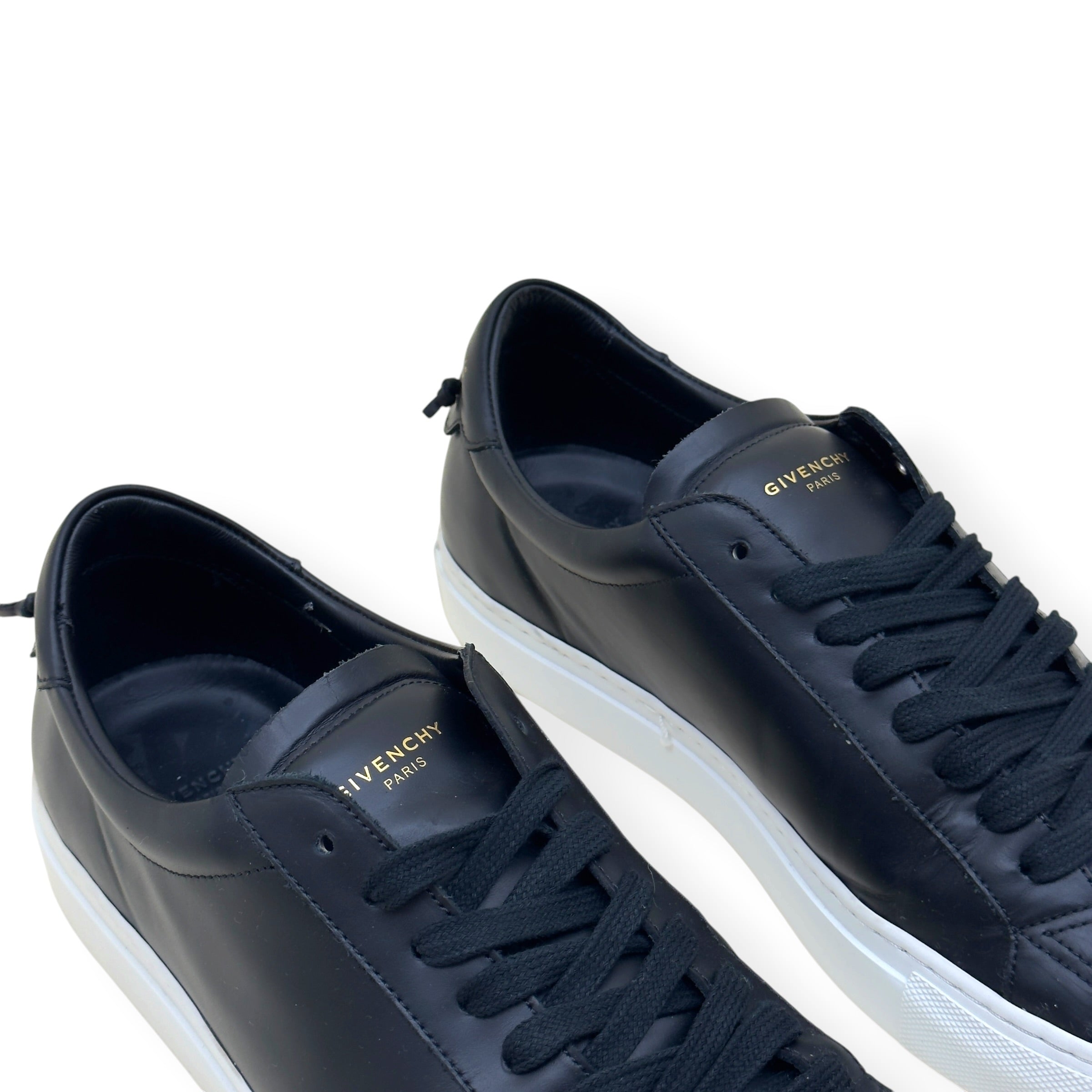 GIVENCHY URBAN STREET LEATHER SNEAKER BLACK 42 / UK8