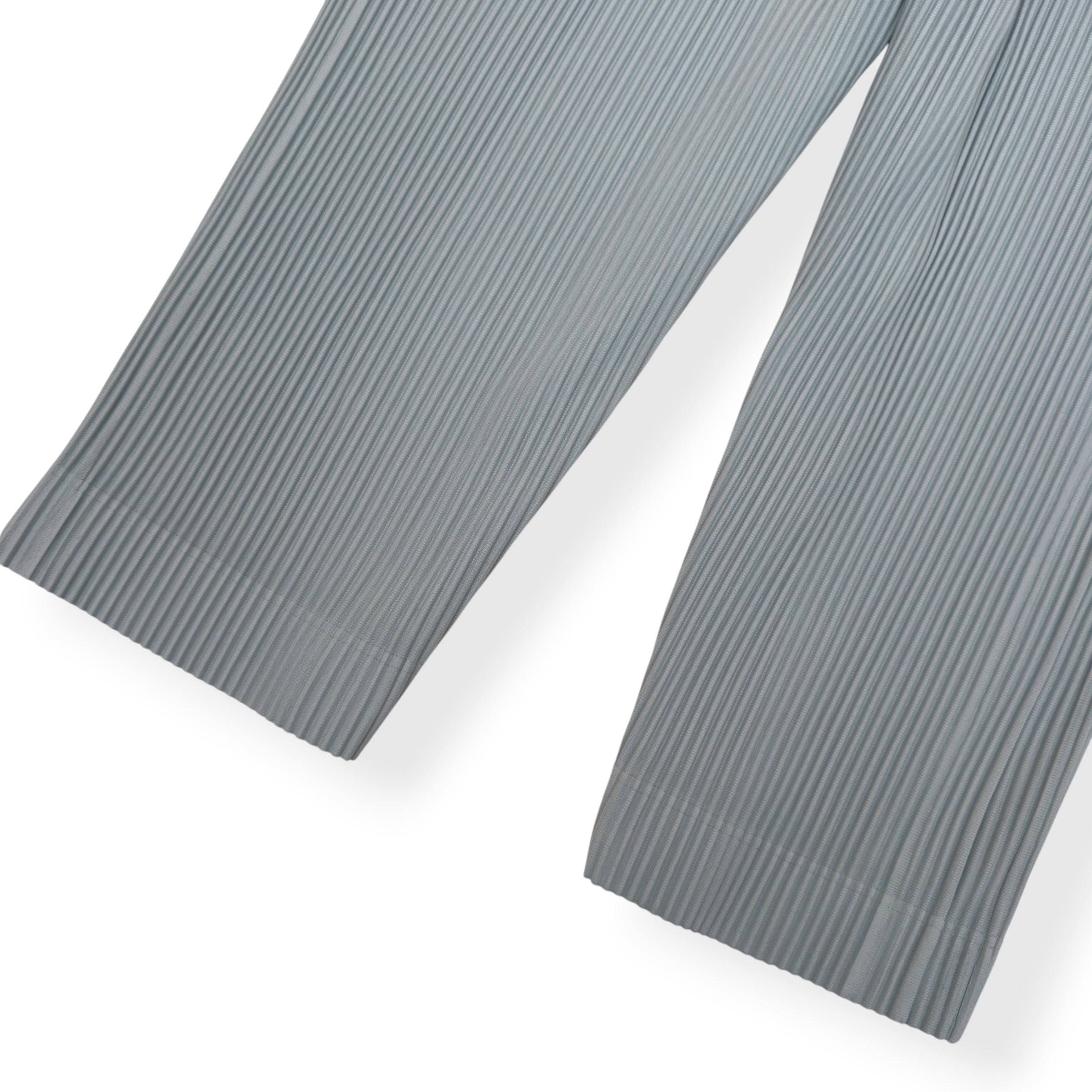 ISSEY MIYAKE HOMME PLISSÉ PLEATED TROUSERS LIGHT BLUE 3 / M