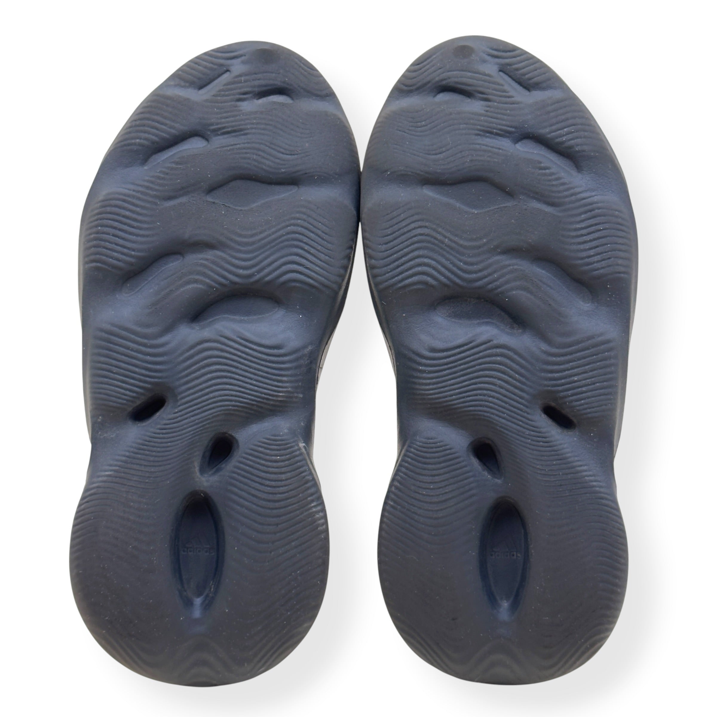 YEEZY FOAM RNR ONYX UK11