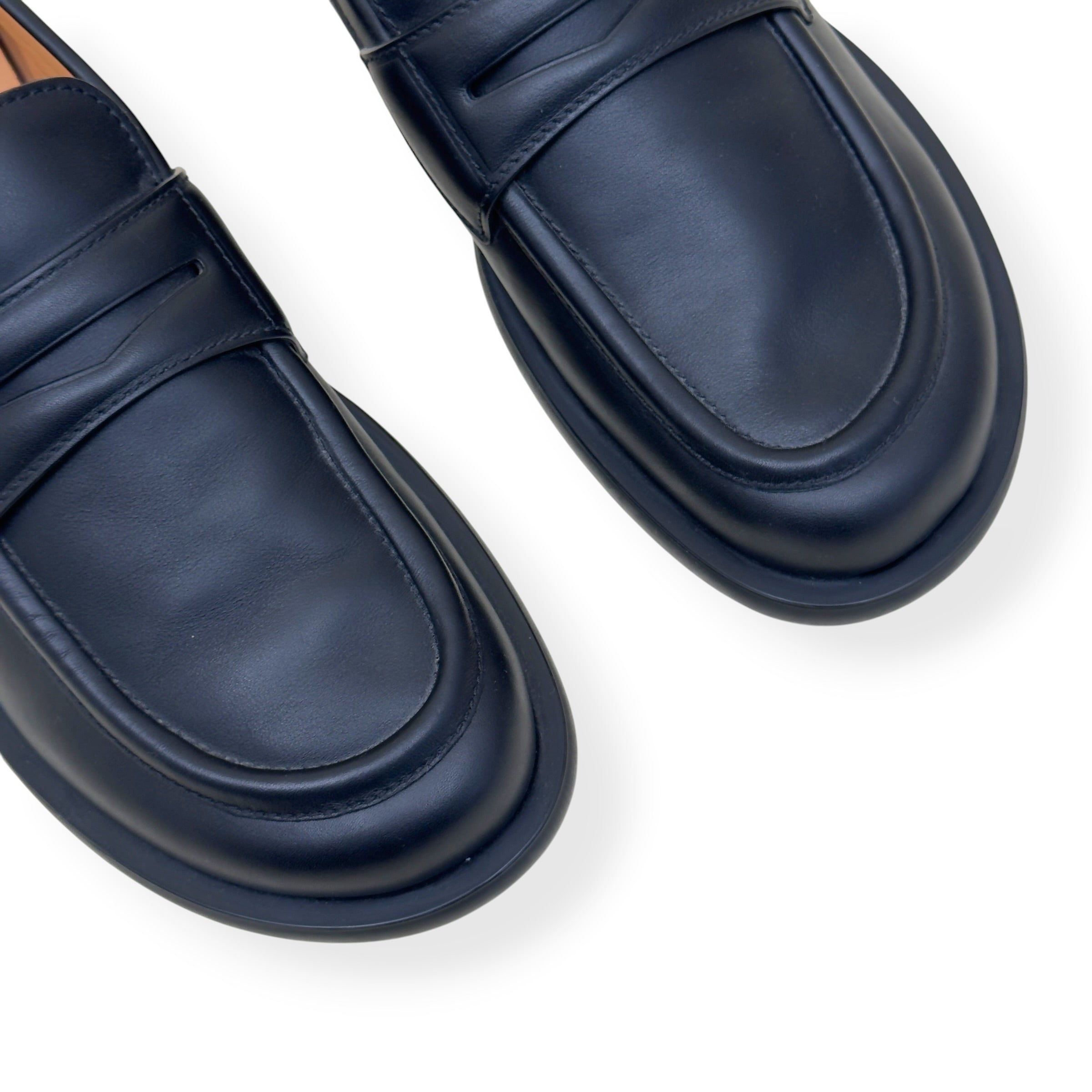 LOUIS VUITTON DANDY LEATHER LOAFER BLACK UK10