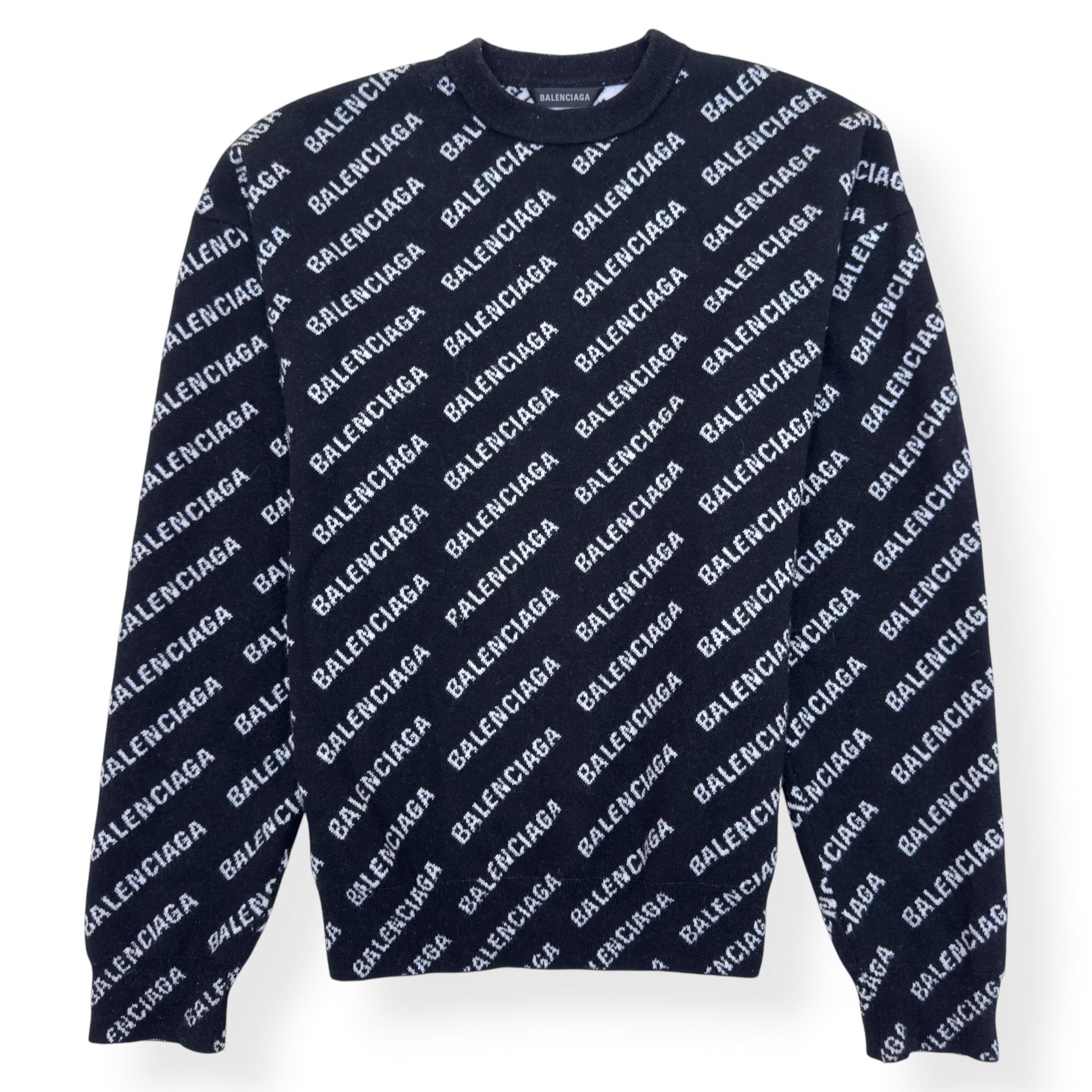 BALENCIAGA OVERSIZED ALLOVER LOGO KNIT SWEATSHIRT BLACK / WHITE S