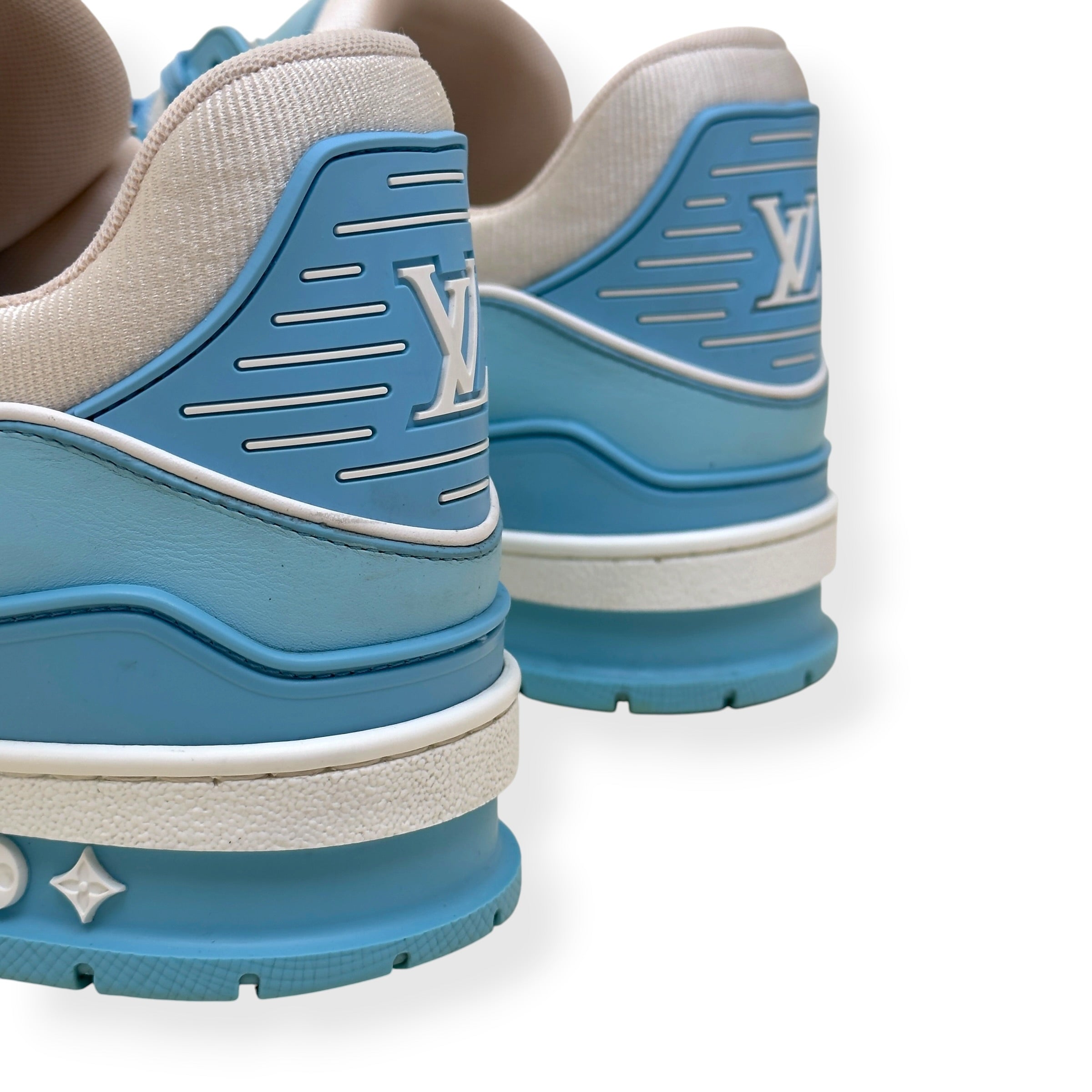 LOUIS VUITTON LEATHER LV TRAINER LIGHT BLUE / WHITE UK11