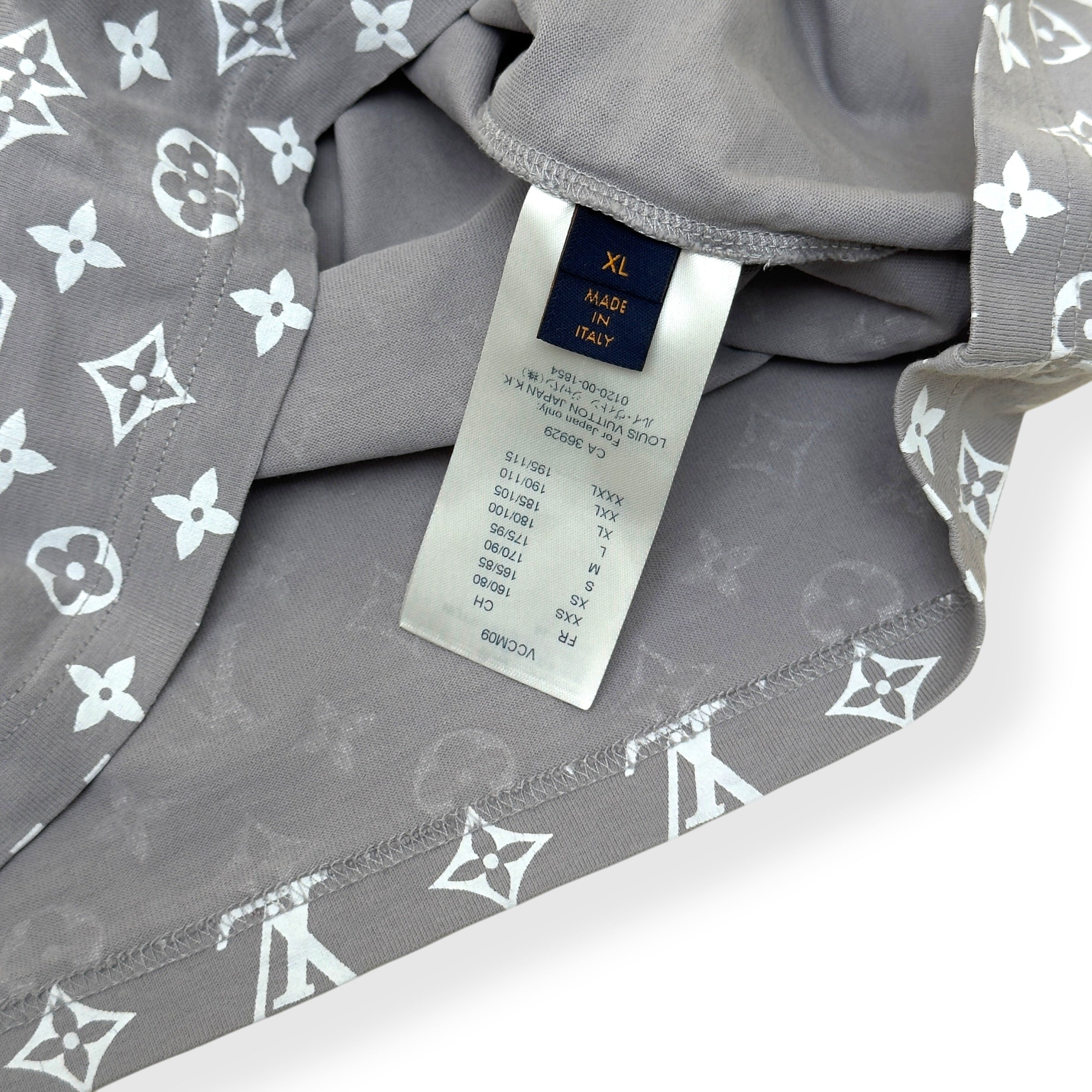 LOUIS VUITTON MONOGRAM GRADIENT T-SHIRT GREY / WHITE XL