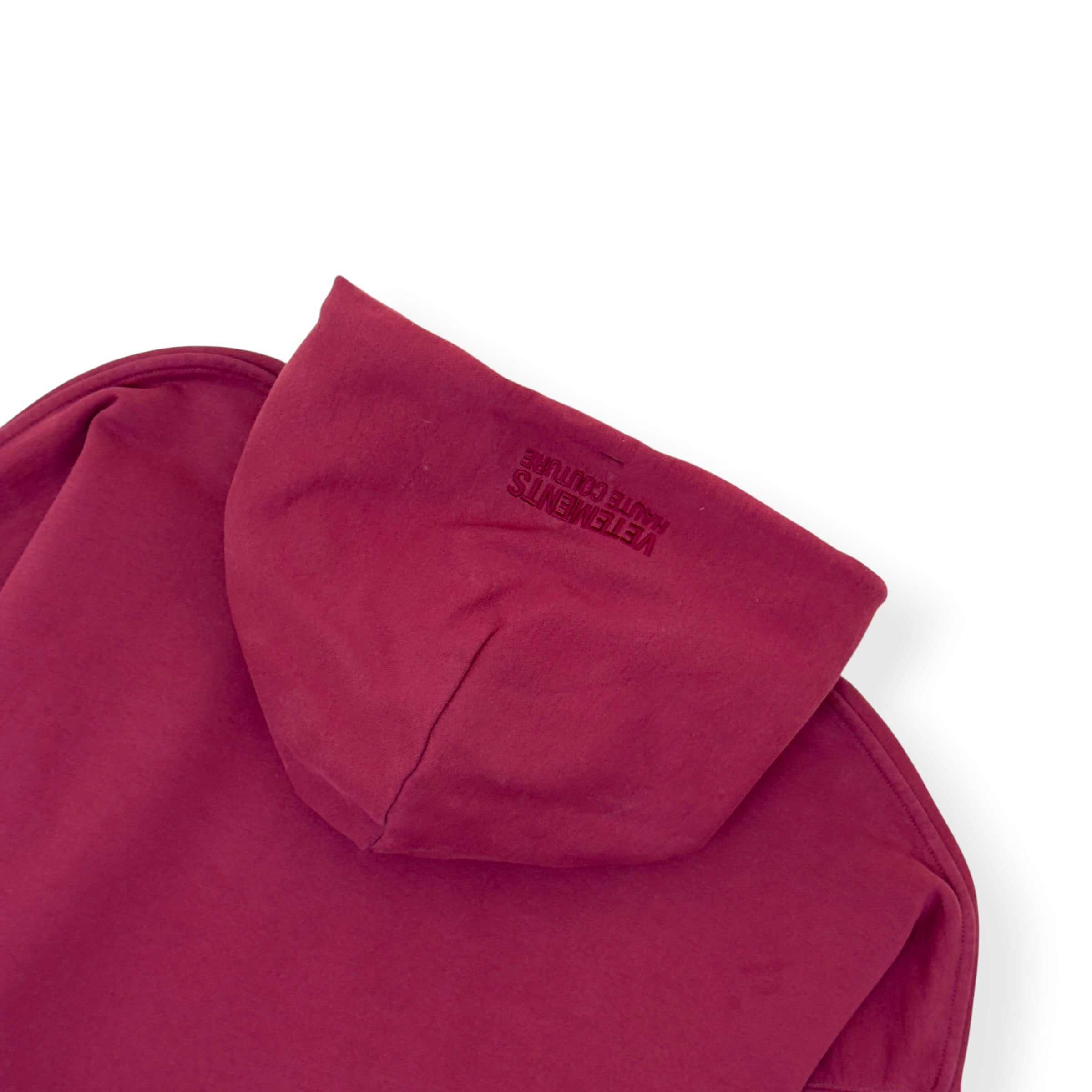 VETEMENTS OVERSIZED LOGO PRINT HOODIE BURGUNDY M