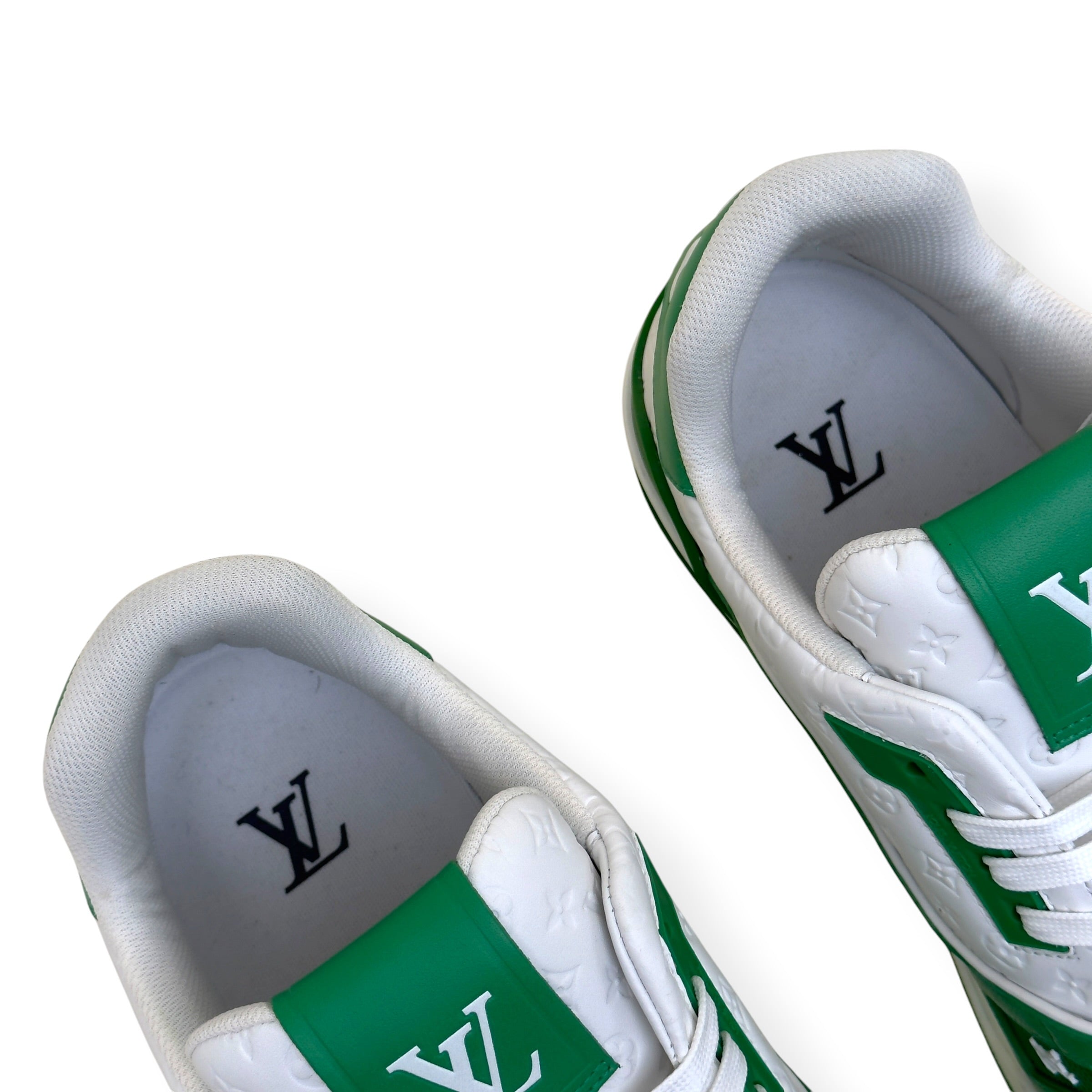 LOUIS VUITTON LV TRAINER SNEAKER GREEN / WHITE UK10