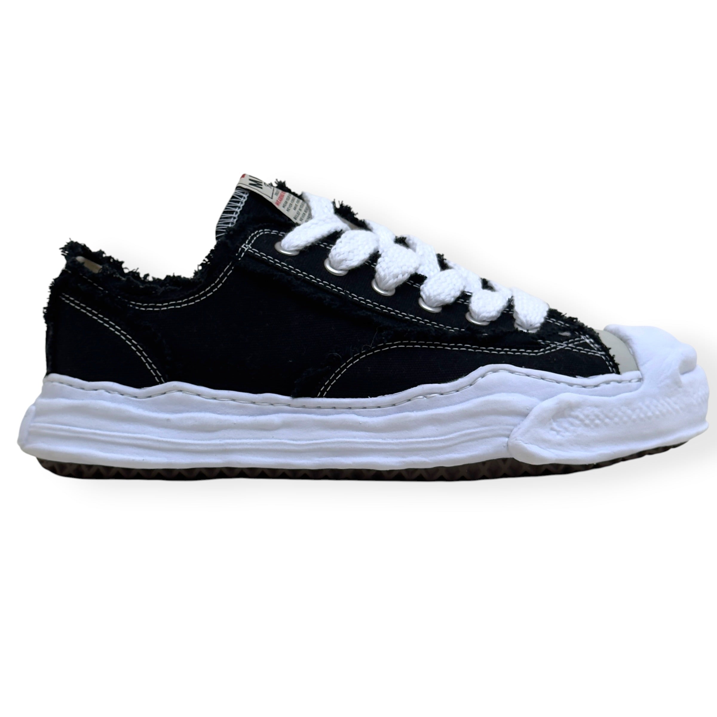MAISON MIHARA YASUHIRO HANK OG DISTRESSED SNEAKER BLACK / WHITE 45 / UK11