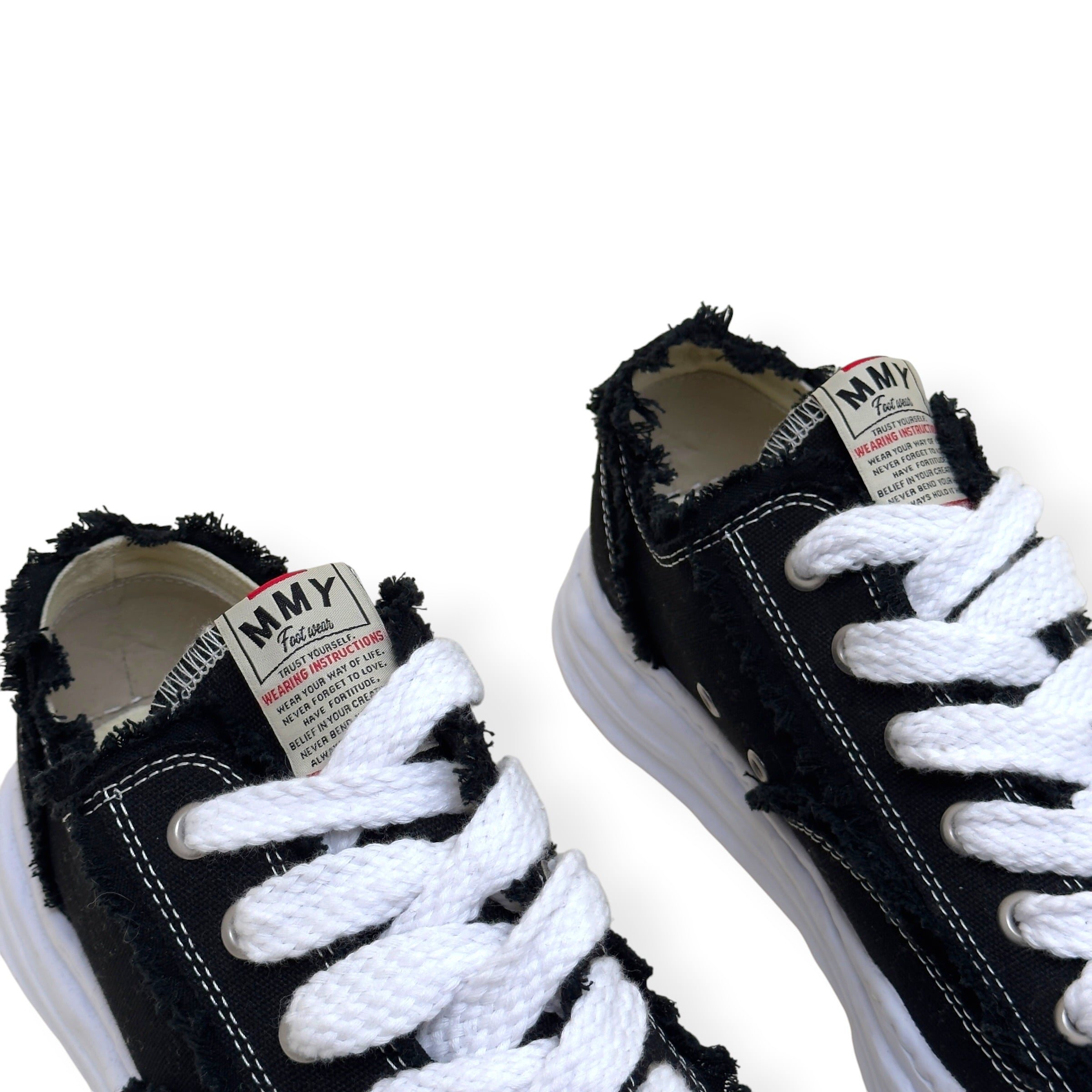 MAISON MIHARA YASUHIRO HANK OG DISTRESSED SNEAKER BLACK / WHITE 45 / UK11
