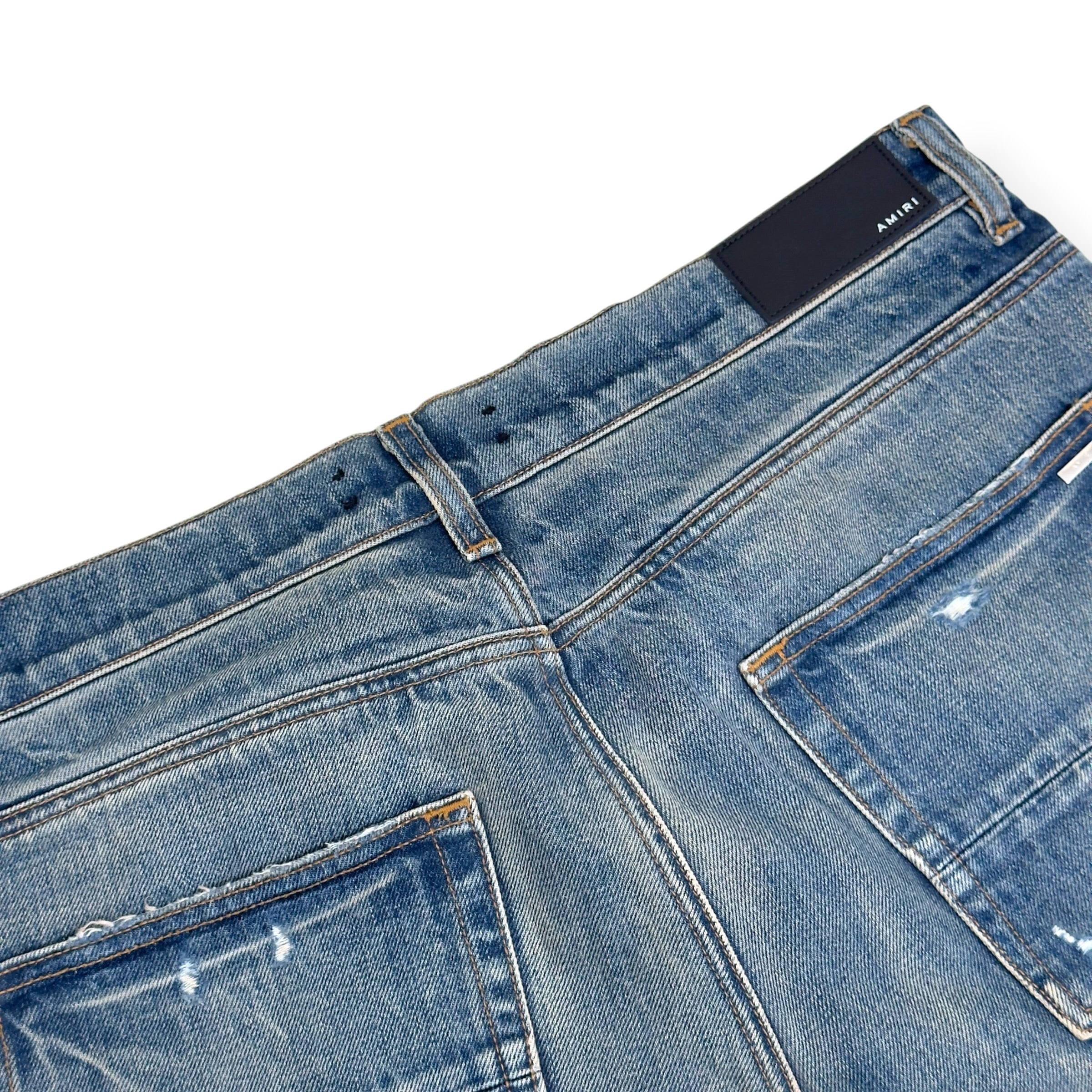 AMIRI DISTRESSED STRAIGHT LEG JEANS BLUE 34 / L