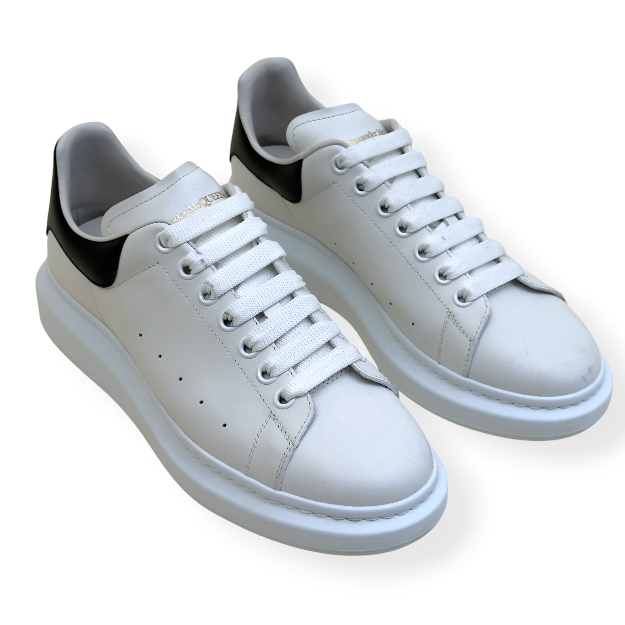 ALEXANDER MCQUEEN OVERSIZED LEATHER SNEAKER WHITE / BLACK 43.5 / UK9.5