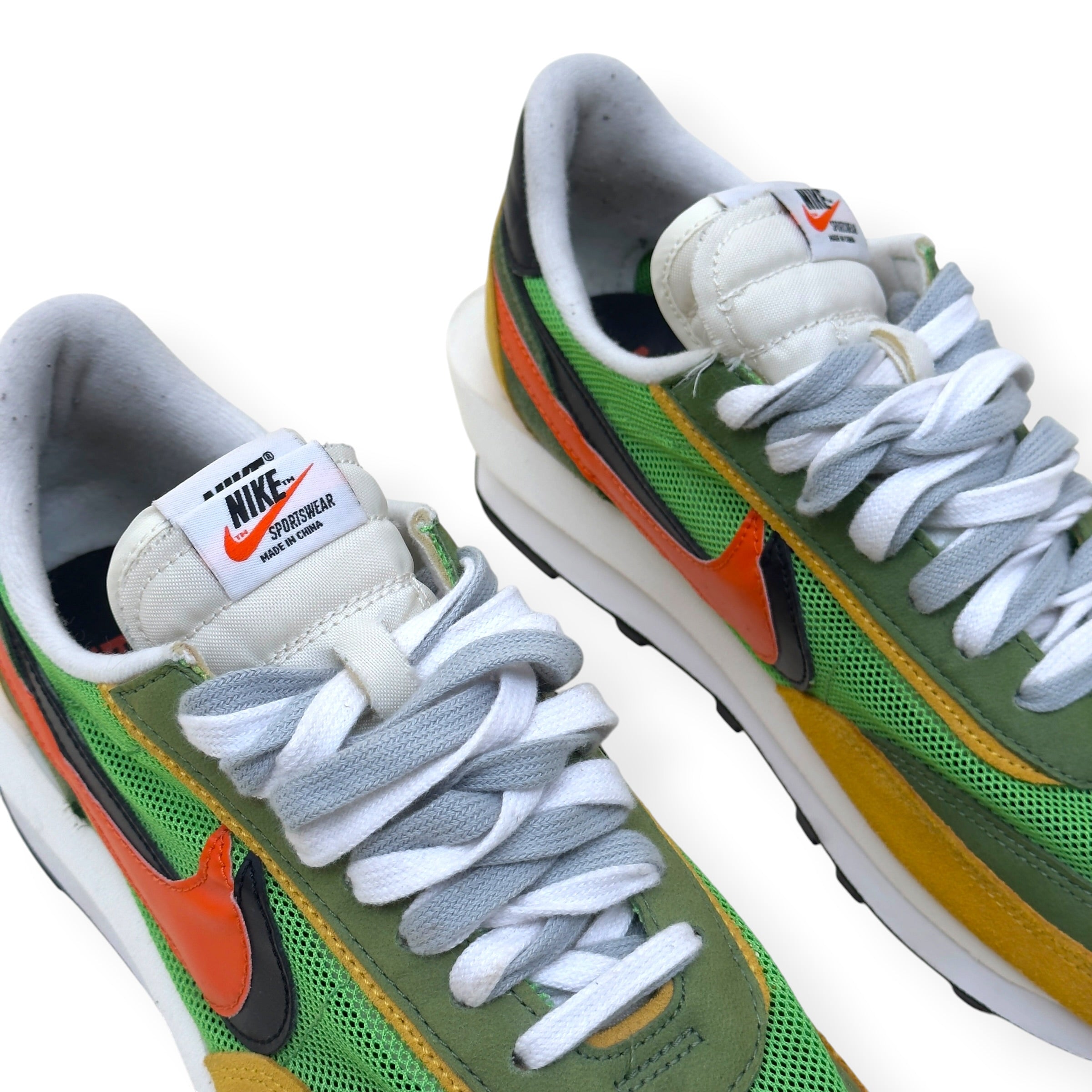 NIKE X SACAI LDWAFFLE SNEAKER GREEN GUSTO UK10.5