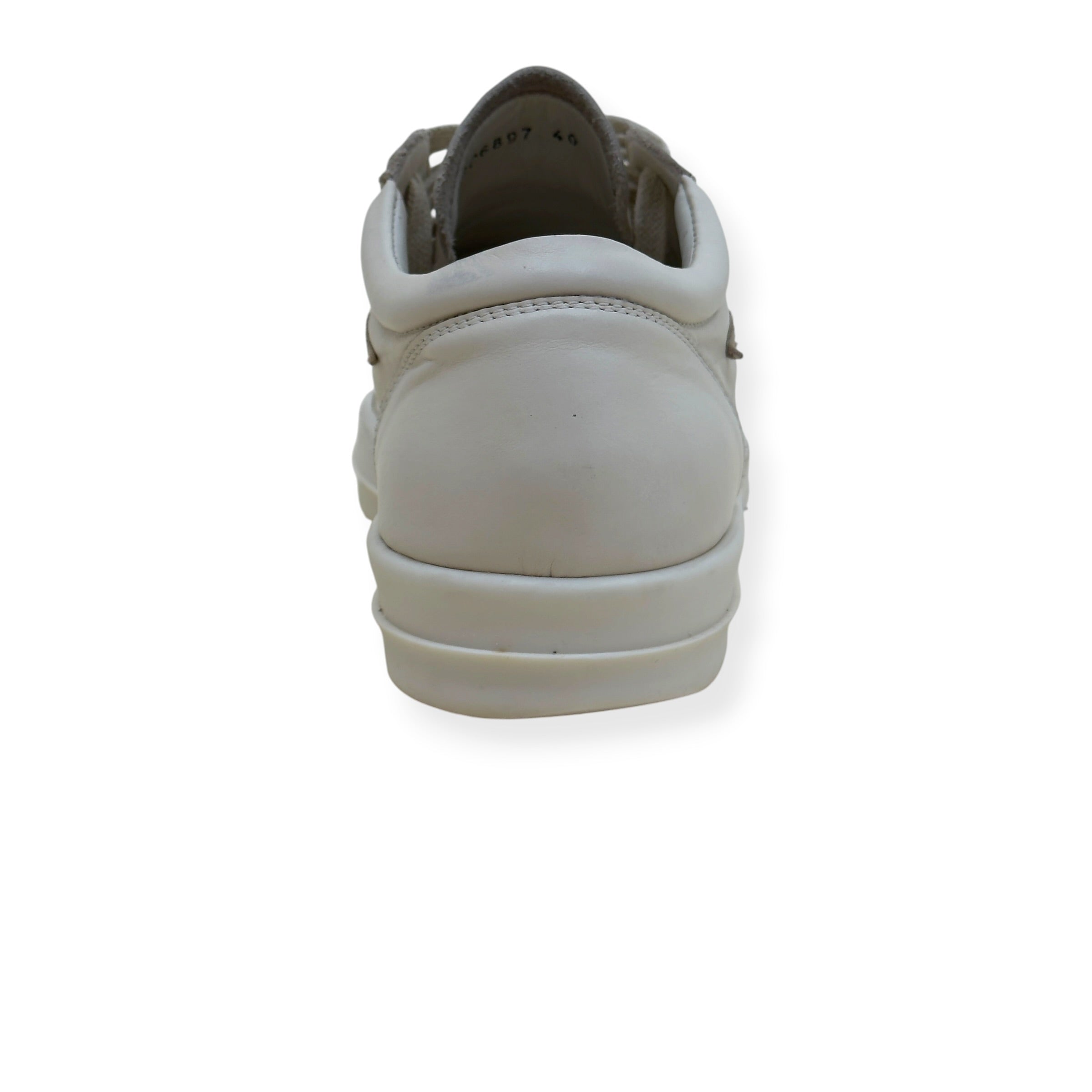 RICK OWENS VINTAGE LEATHER LOW-TOP SNEAKER MILK 40 / UK6