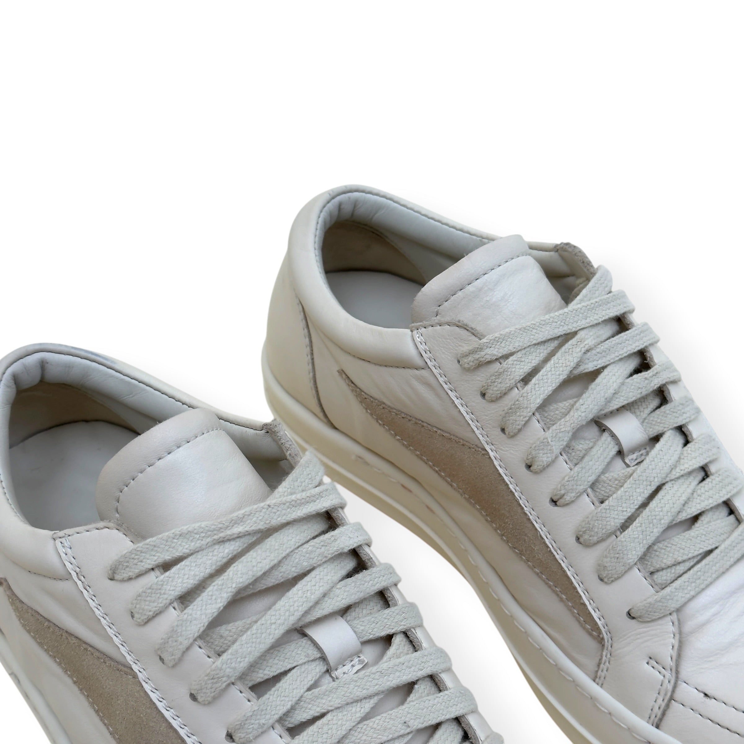 RICK OWENS VINTAGE LEATHER LOW-TOP SNEAKER MILK 40 / UK6