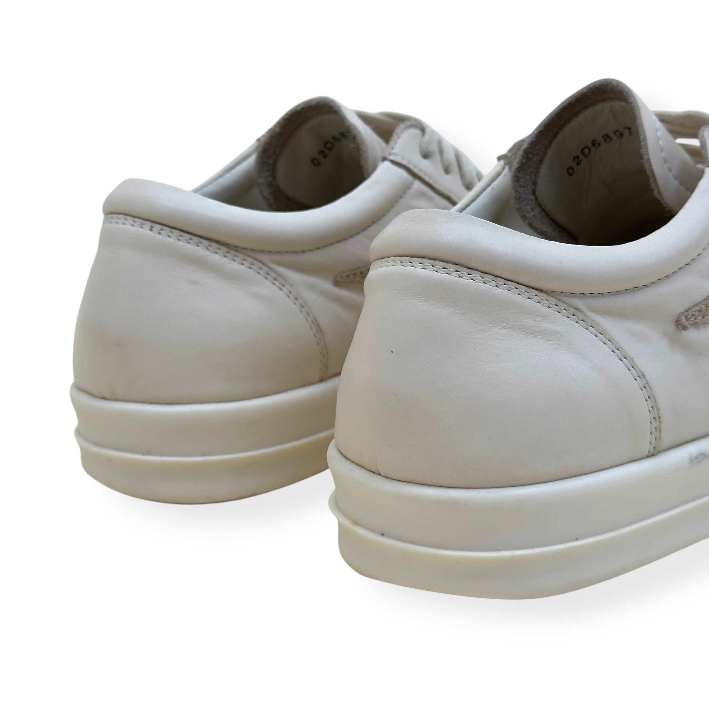 RICK OWENS VINTAGE LEATHER LOW-TOP SNEAKER MILK 40 / UK6