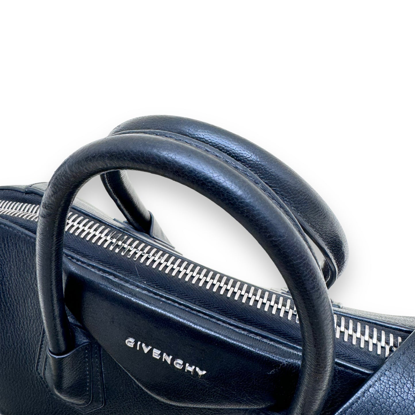 GIVENCHY ANTIGONA LEATHER BAG BLACK M