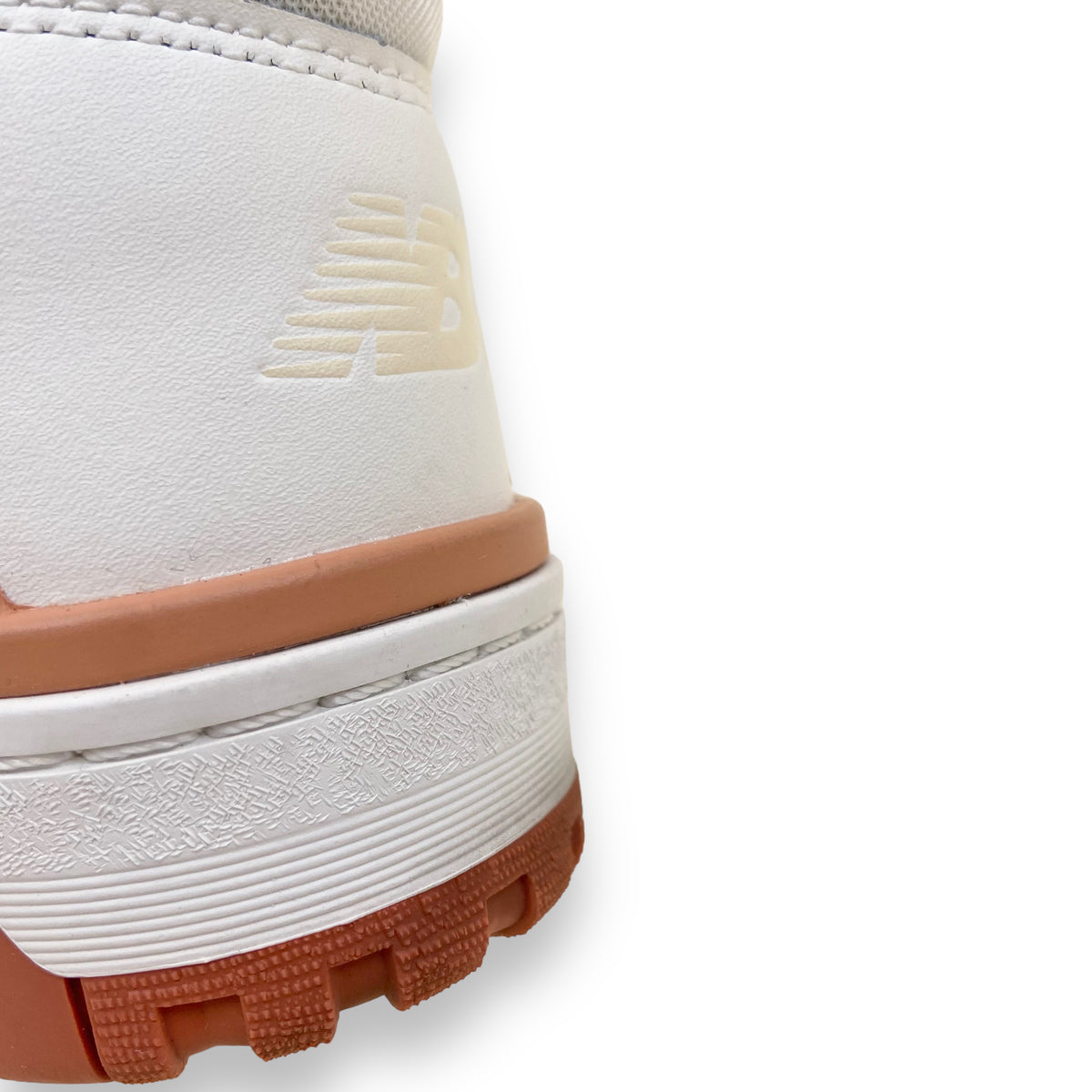 NEW BALANCE 550’S APRICOT UK8