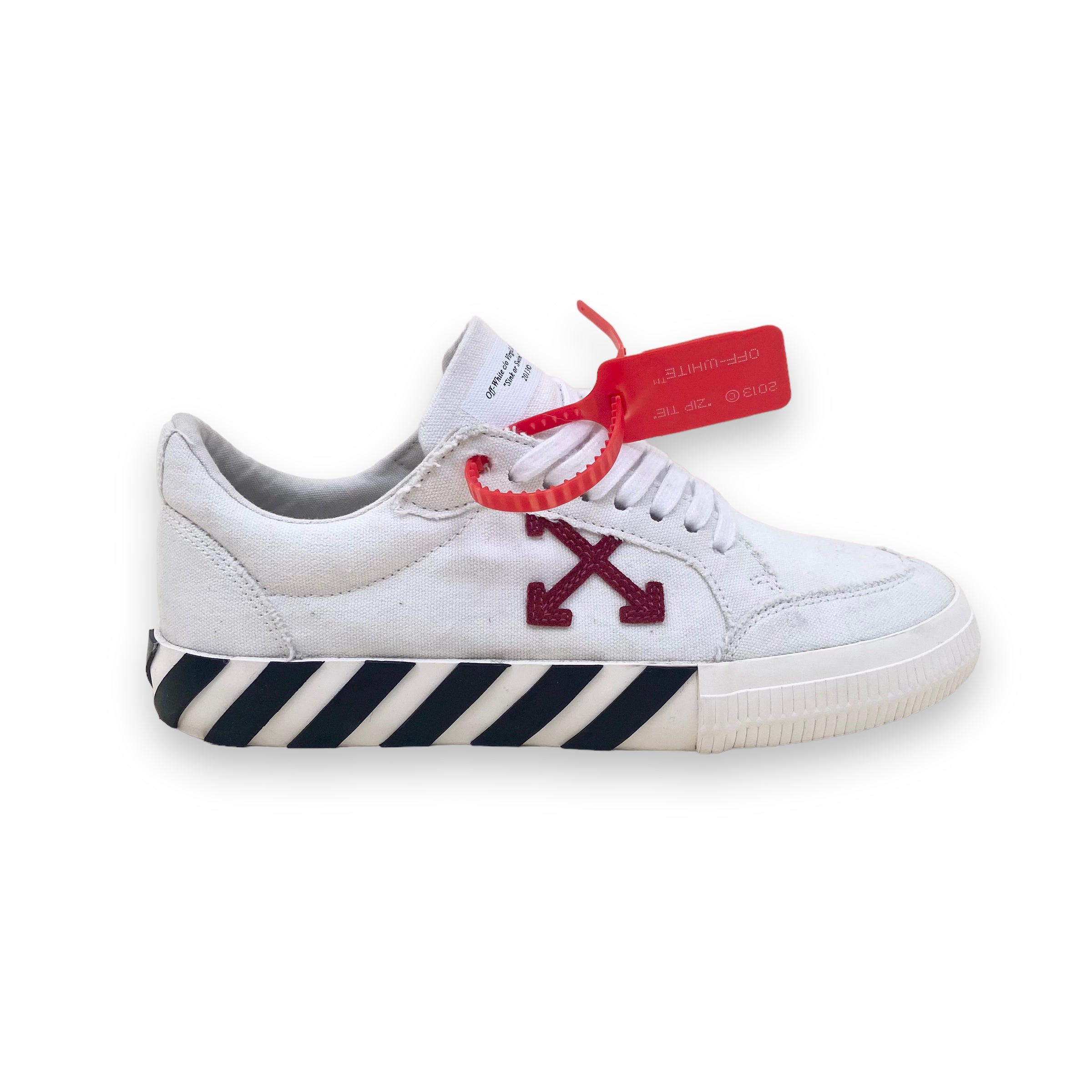 OFF-WHITE LOW TOP SNEAKERS WHITE UK7