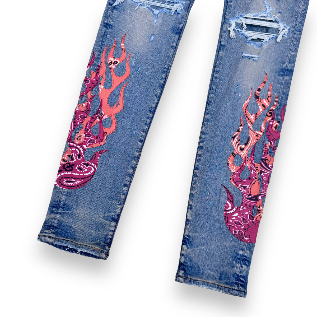 AMIRI BANDANA FLAME DISTRESSED DENIM JEANS BLUE 30W