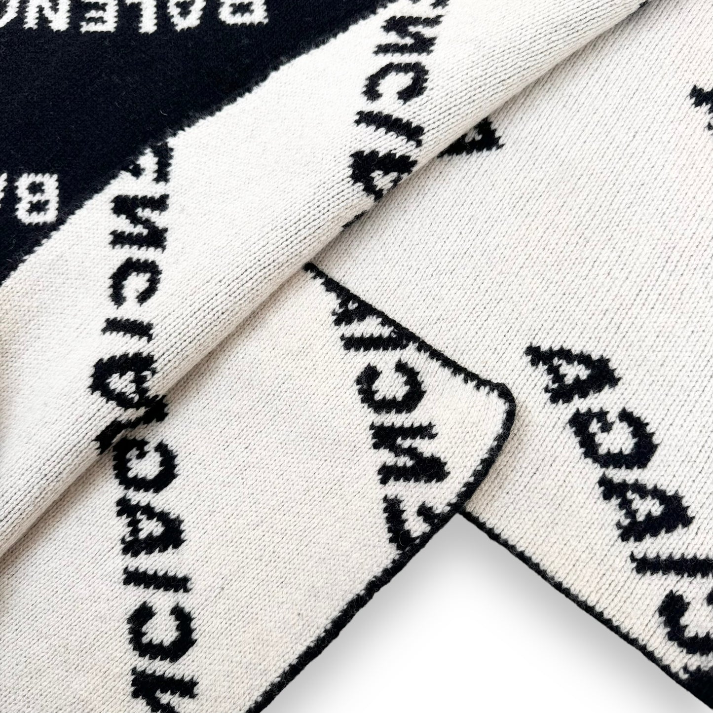 BALENCIAGA VIRGIN WOOL LOGO SCARF BLACK