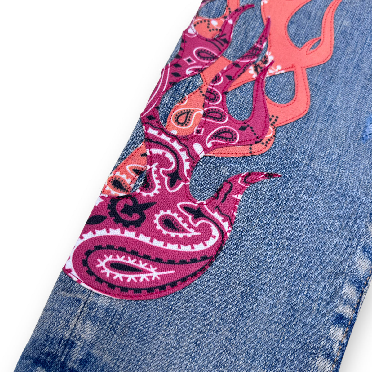 AMIRI BANDANA FLAME DISTRESSED DENIM JEANS BLUE 30W
