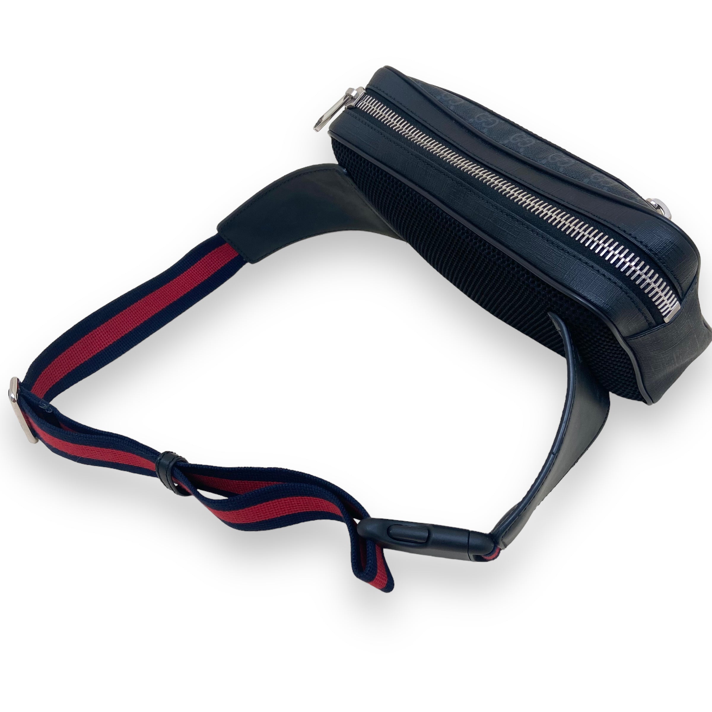 GUCCI GG BELT BAG BLACK