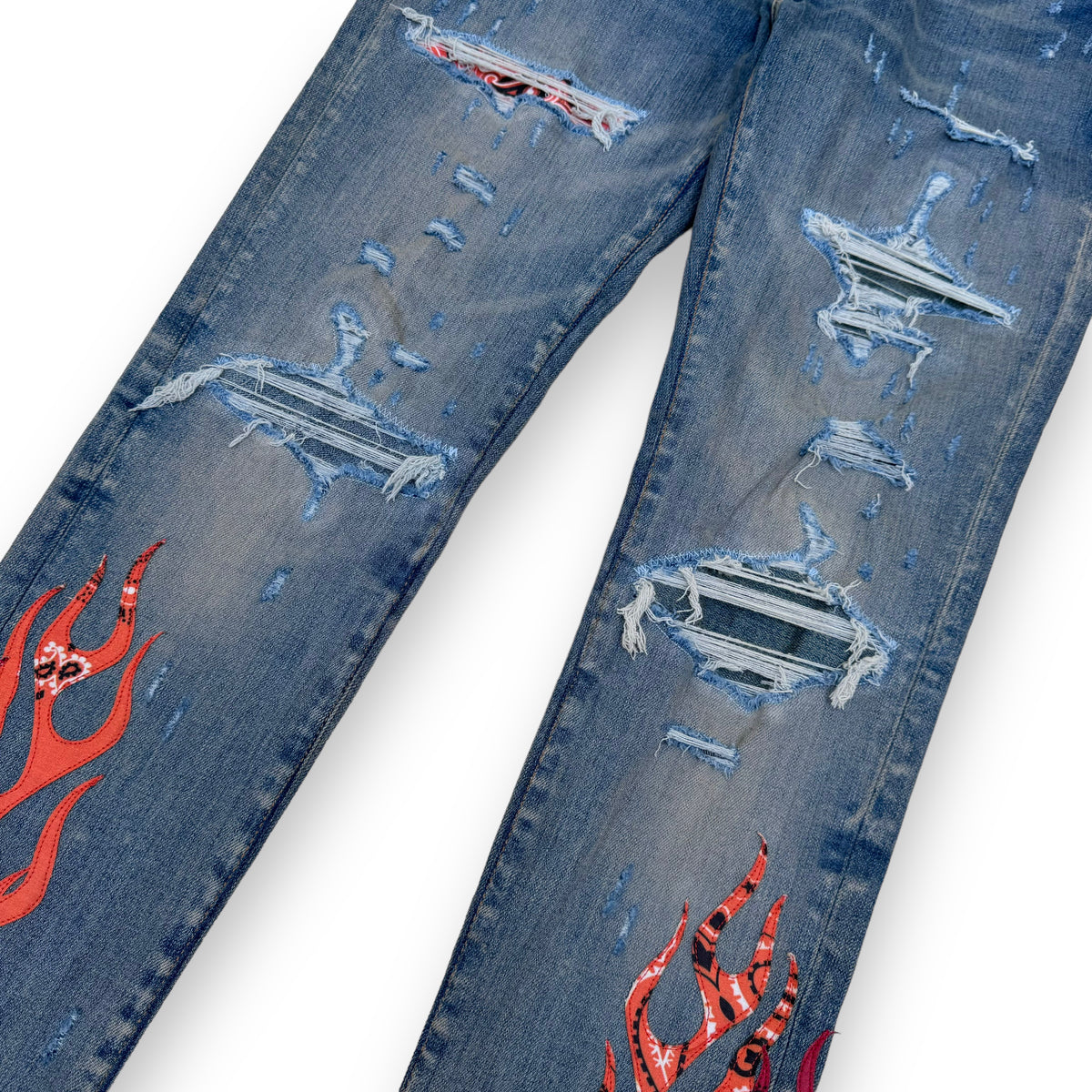 AMIRI BANDANA FLAME DISTRESSED DENIM JEANS BLUE 30W