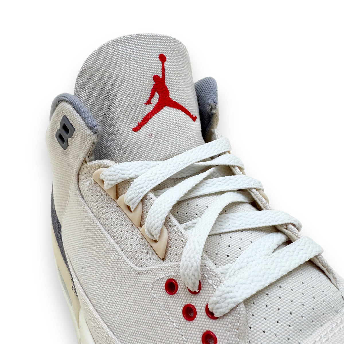 AIR JORDAN 3 CANVAS SNEAKERS BEIGE UK9
