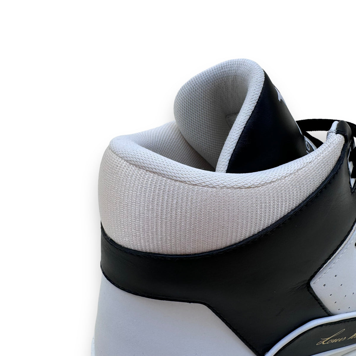 LOUIS VUITTON HIGH-TOP LEATHER SIGNATURE SNEAKER BLACK / WHITE UK11