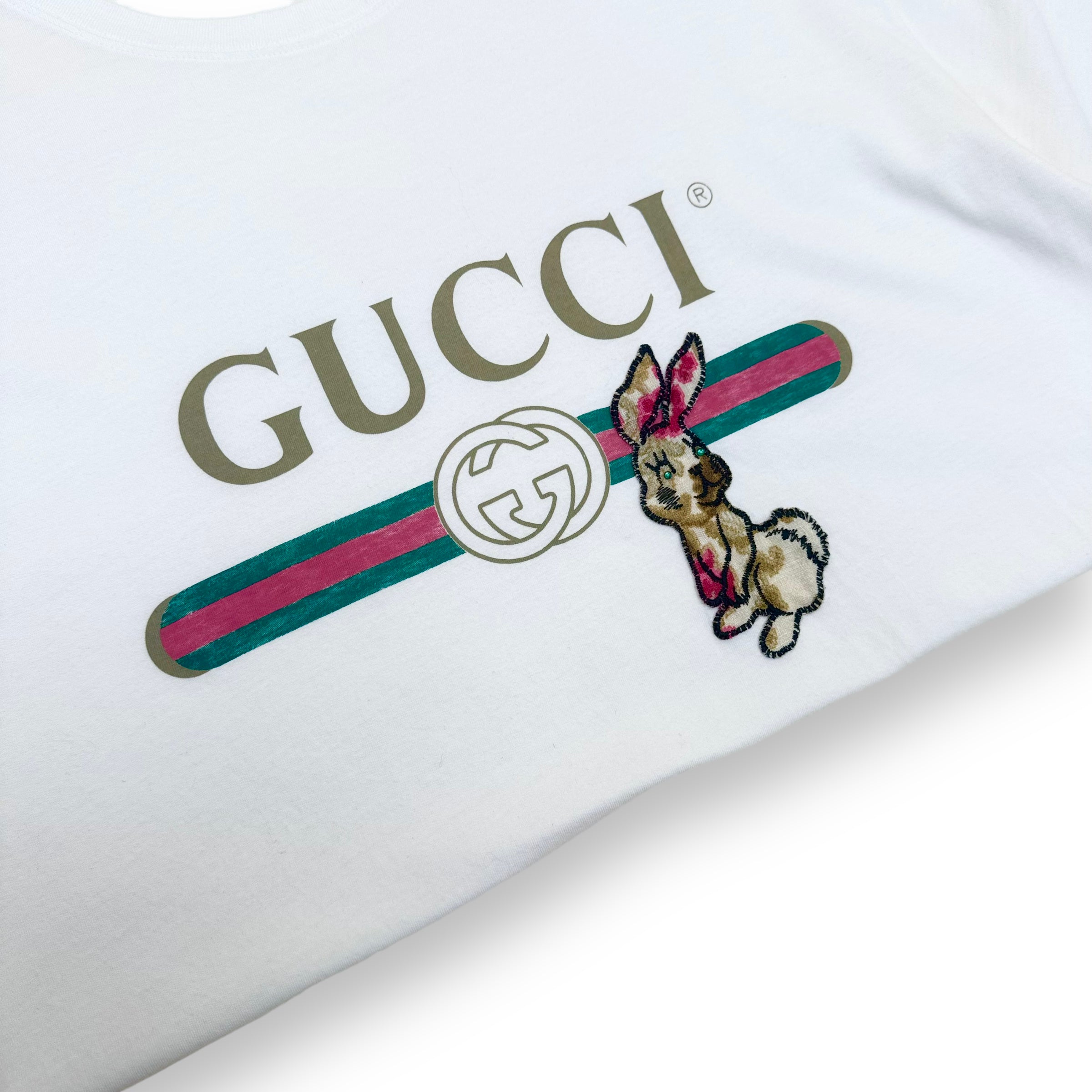 Gucci belt online logo w/ rabbit embroidery t shirt